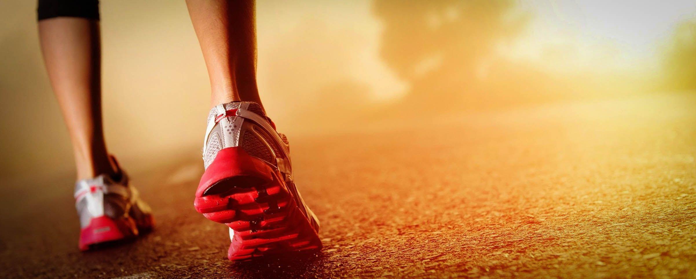 2404x964 Run Background .