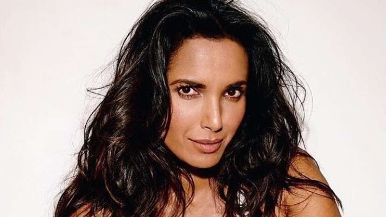 1280x720 Padma Lakshmi as she slays the bikini
