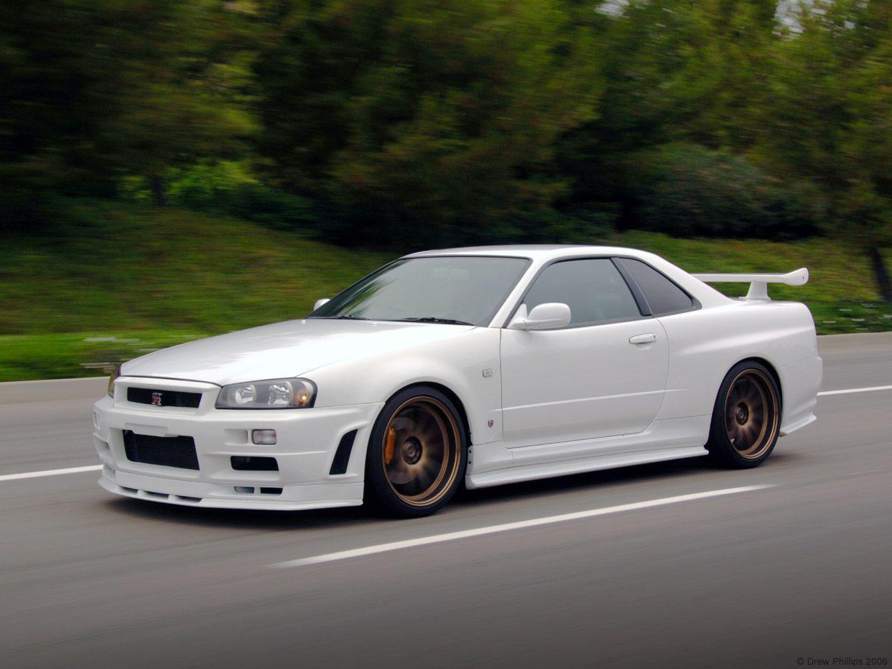 1280x960 Nissan GTR Skyline Wallpaper on .