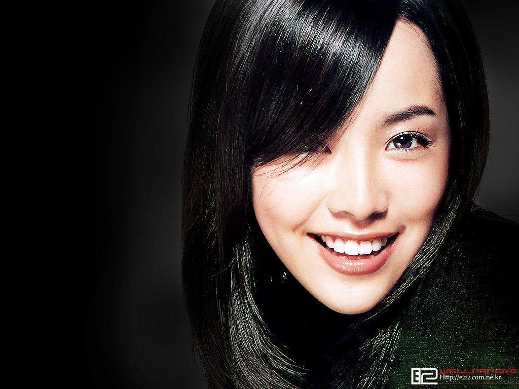 1024x768 Han Ji Min