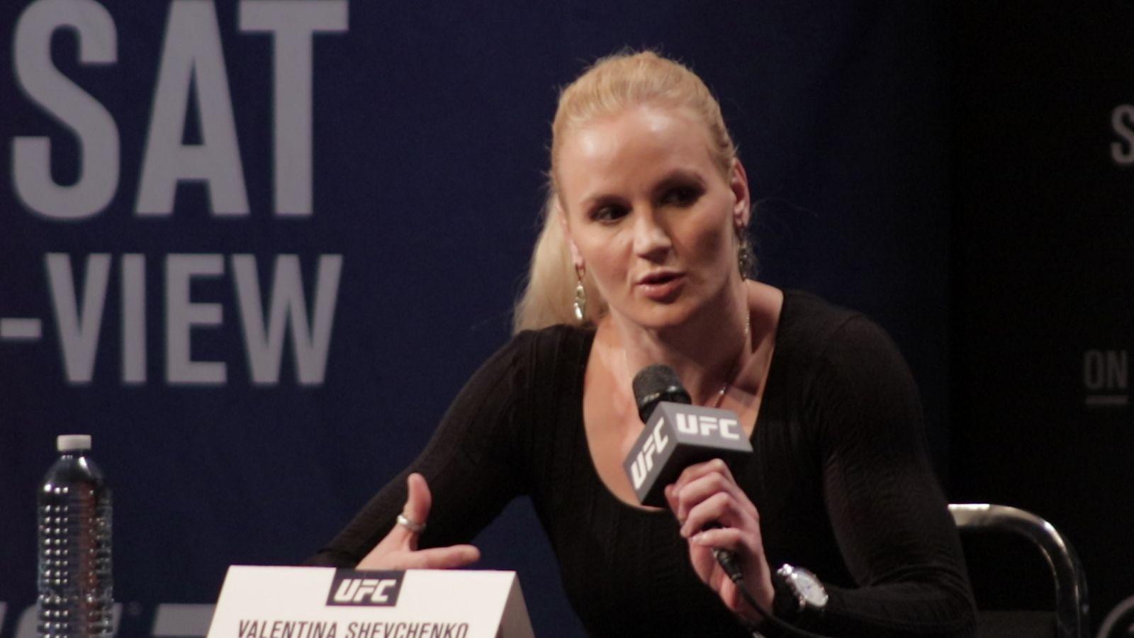1600x900 Valentina Shevchenko handles Joanna .