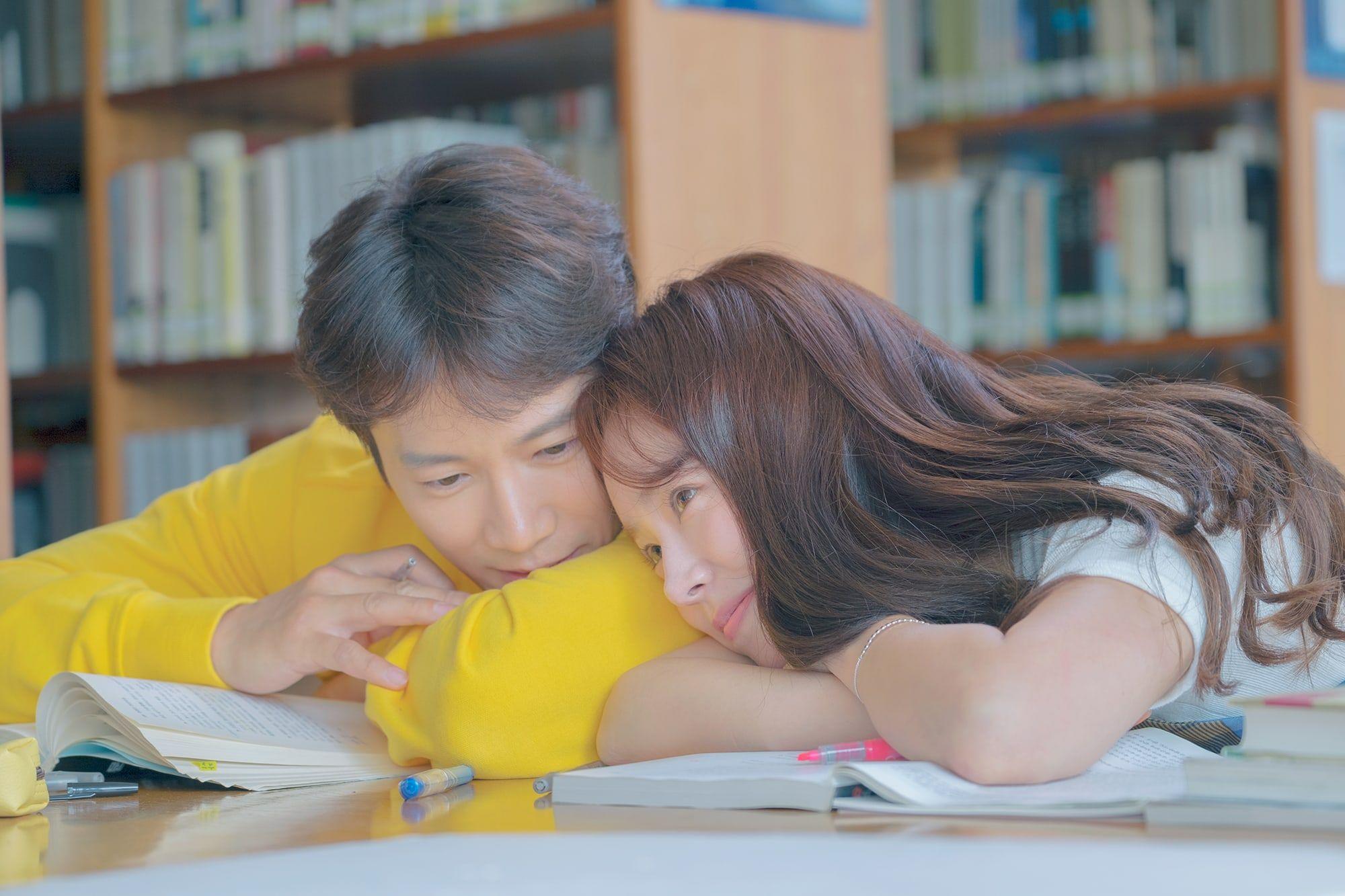 2000x1333 Han Ji Min Go On Lovey Dovey Library .