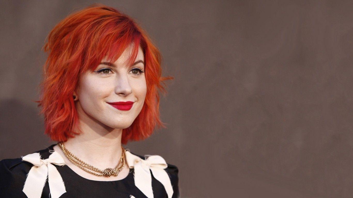 1366x768 Download 1366x768 Hayley Williams .