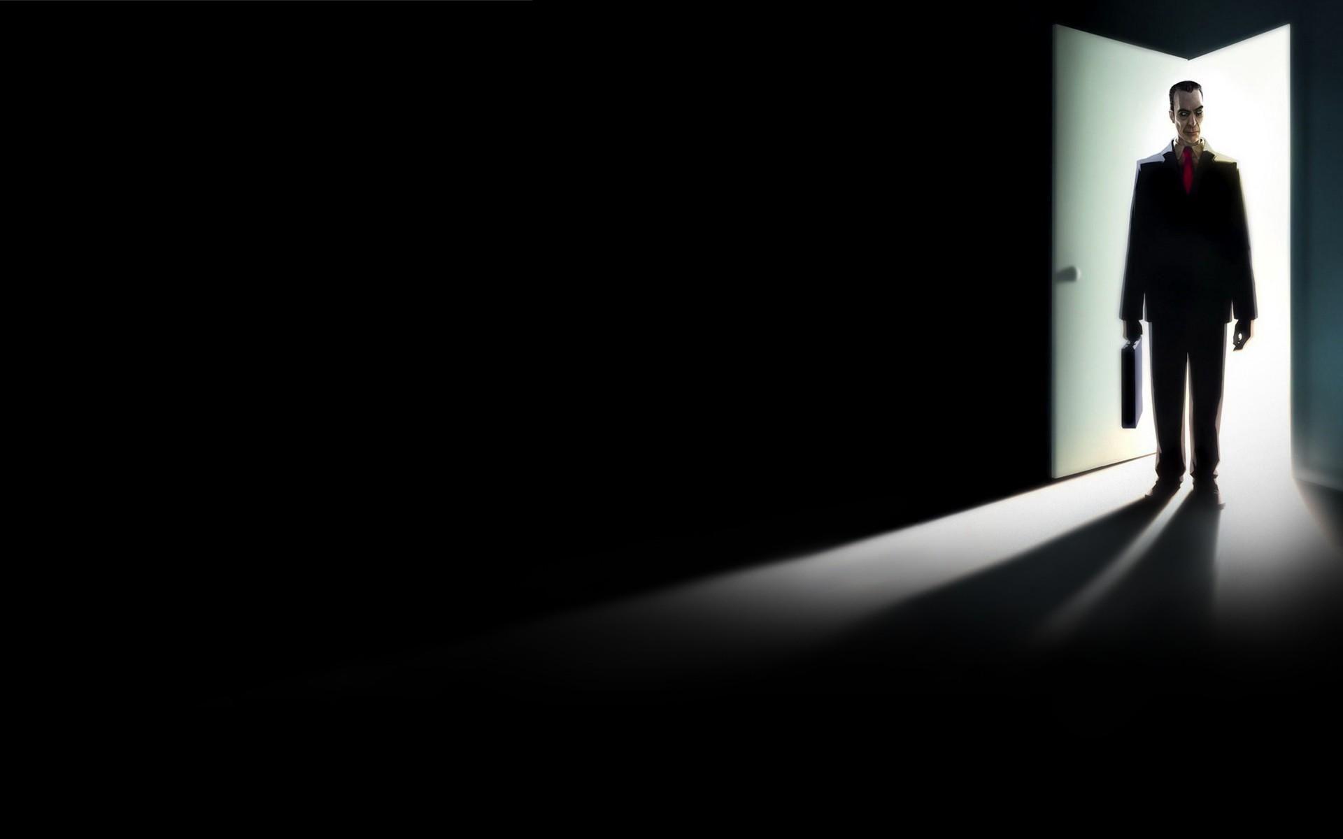 1920x1200 G Man Half Life 2 Black Background Door .