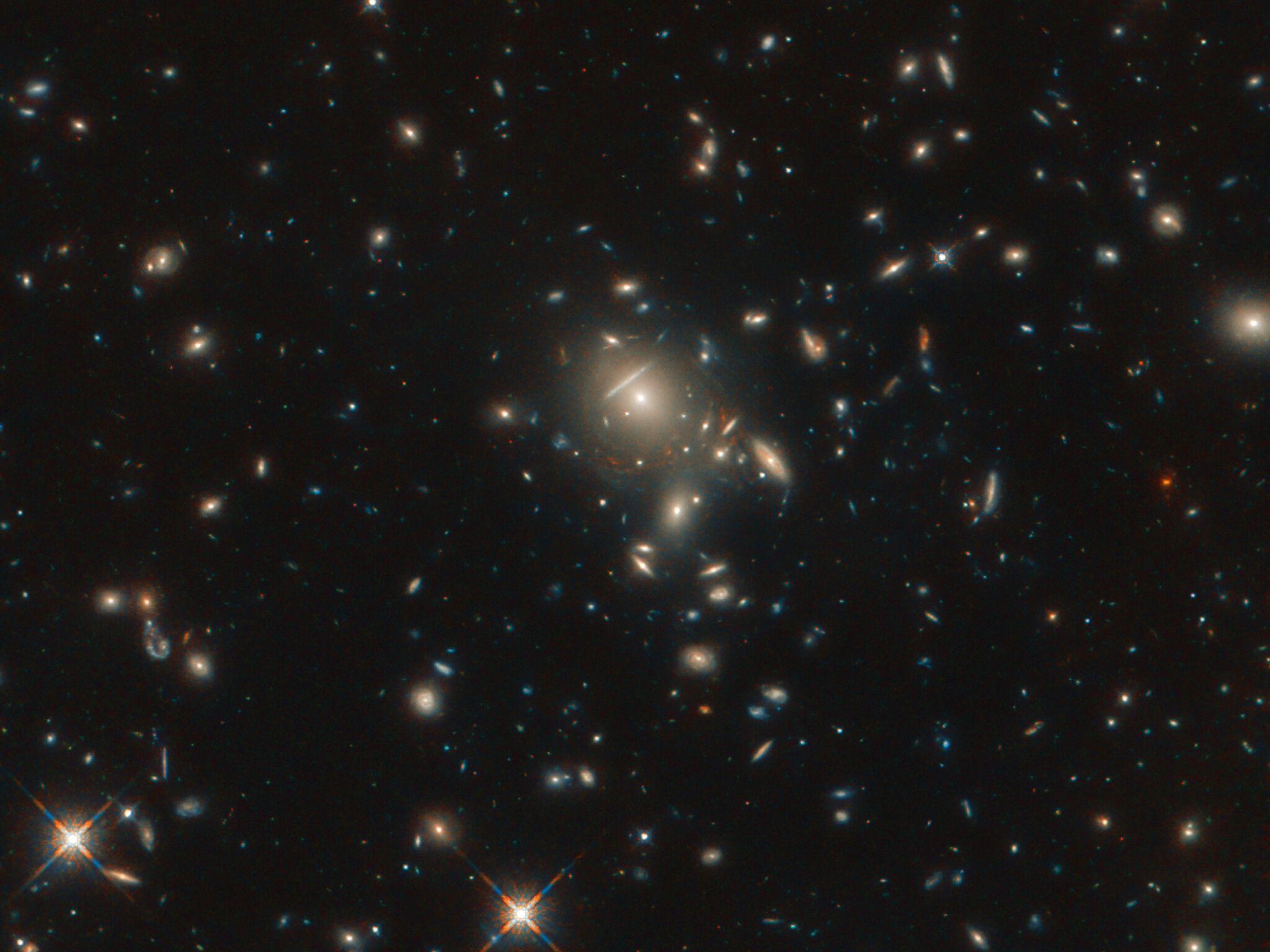 2048x1536 Hubble Makes a Bright Find
