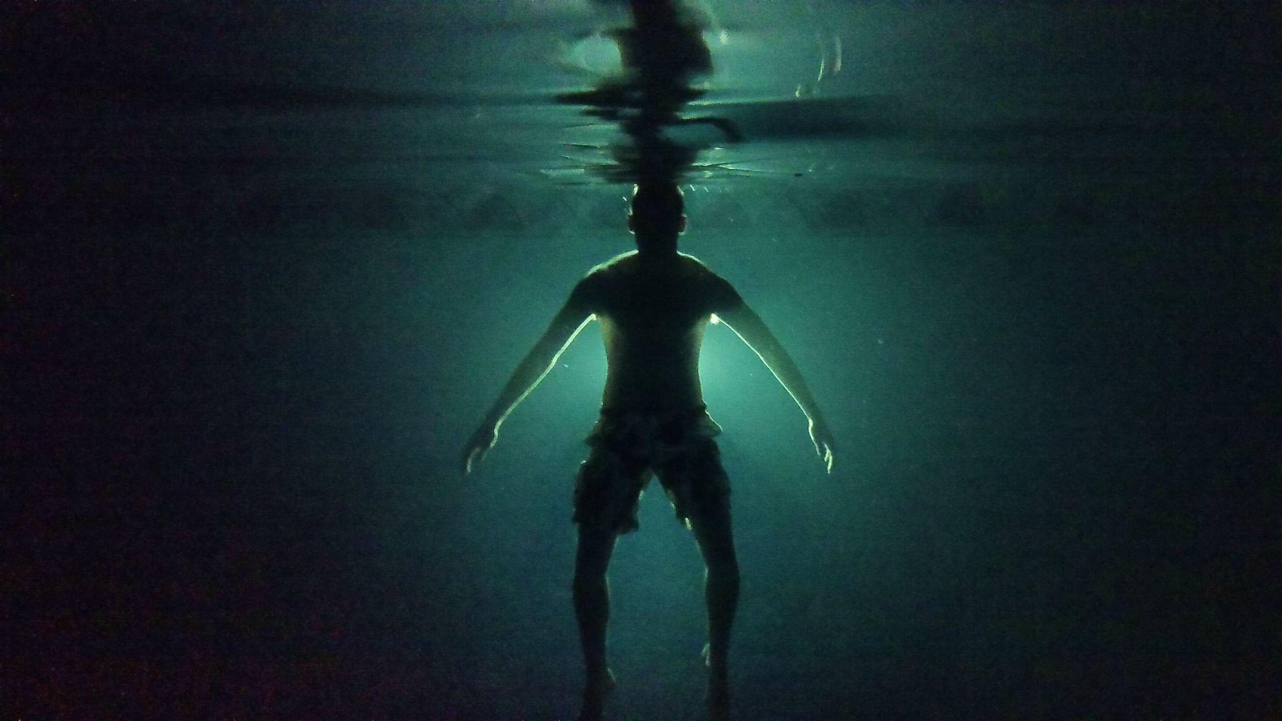 2560x1440 Tried some underwater photography and .