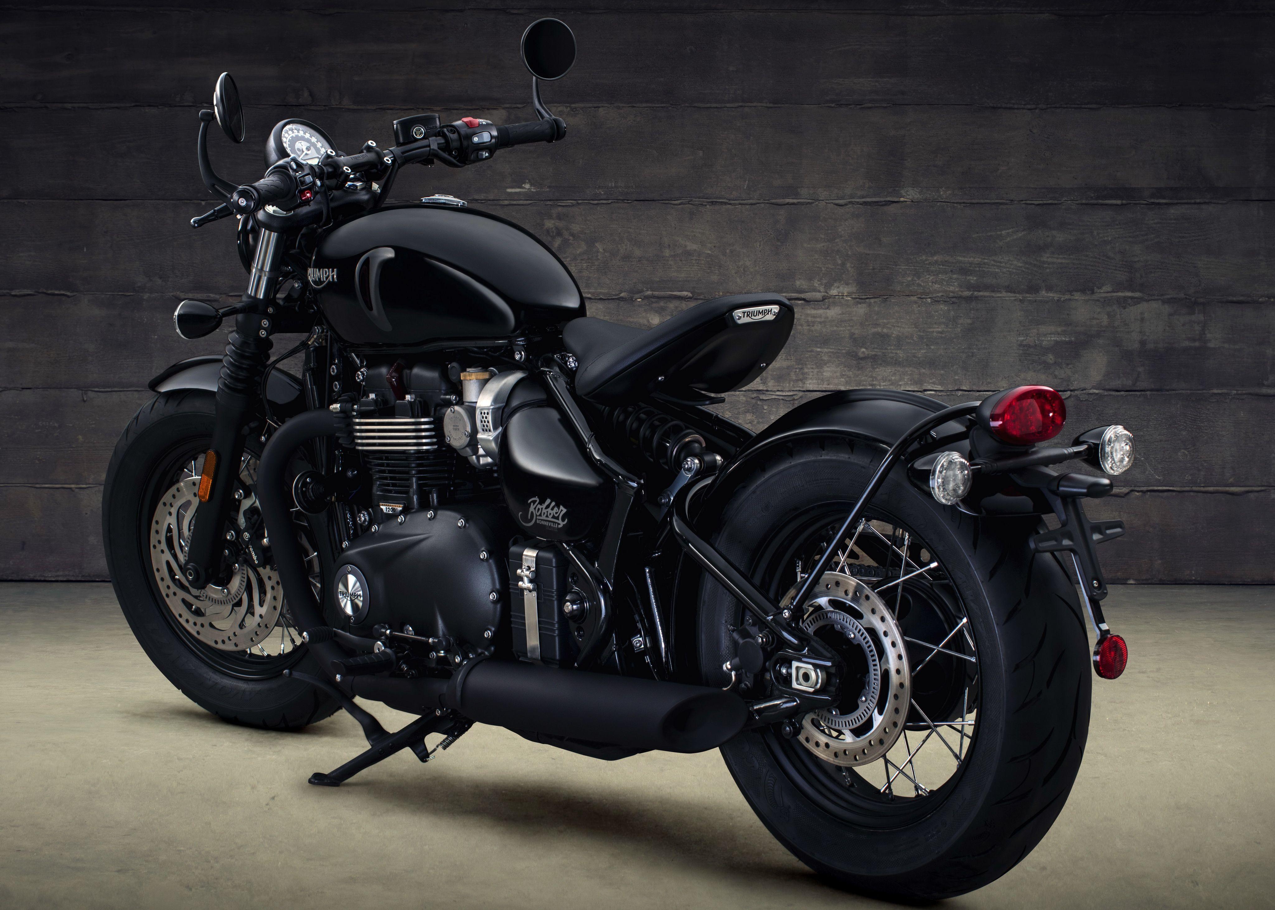 4096x2923 Wallpaper Triumph Bonneville Bobber, Automotive / Bikes