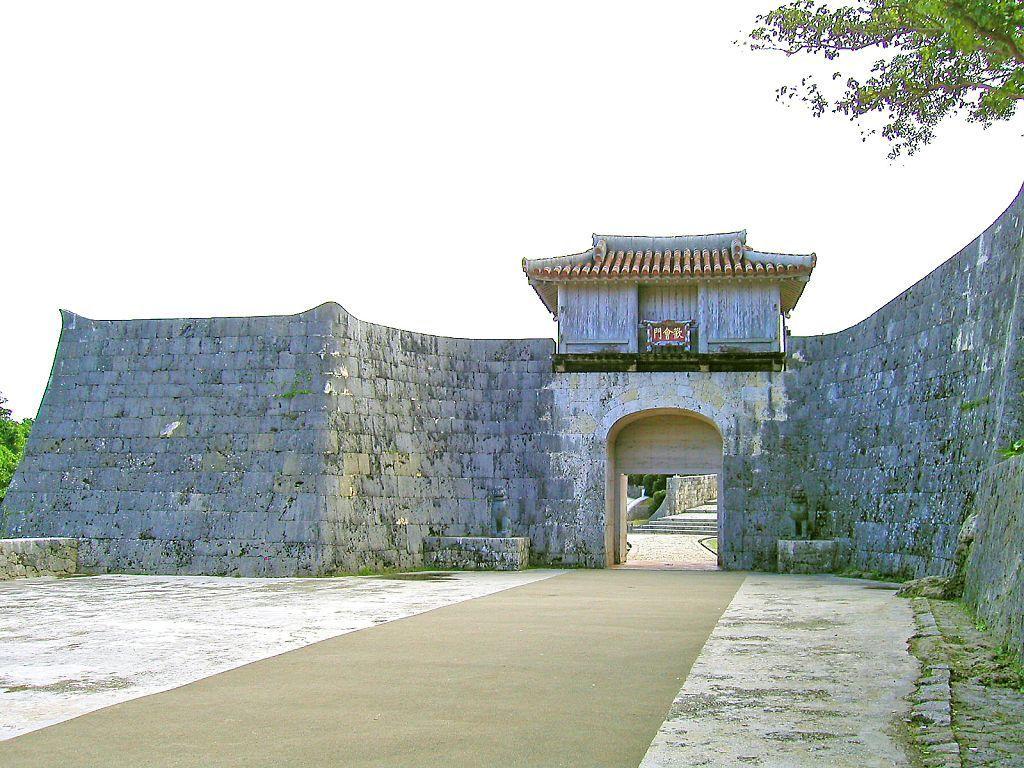 1024x768 Japan, Okinawa, Shuri Castle, World .yume
