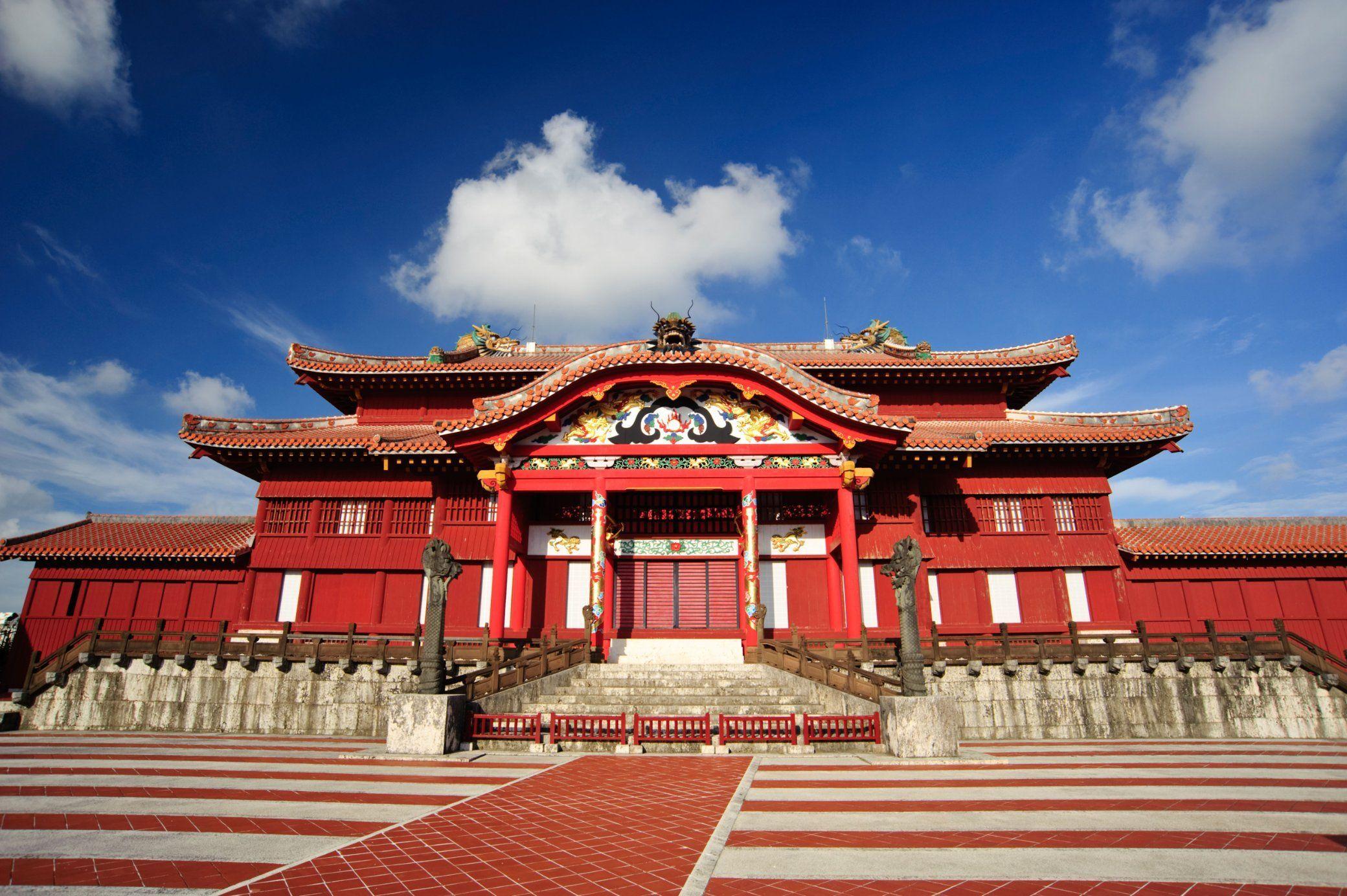 Shuri Castle Wallpaper