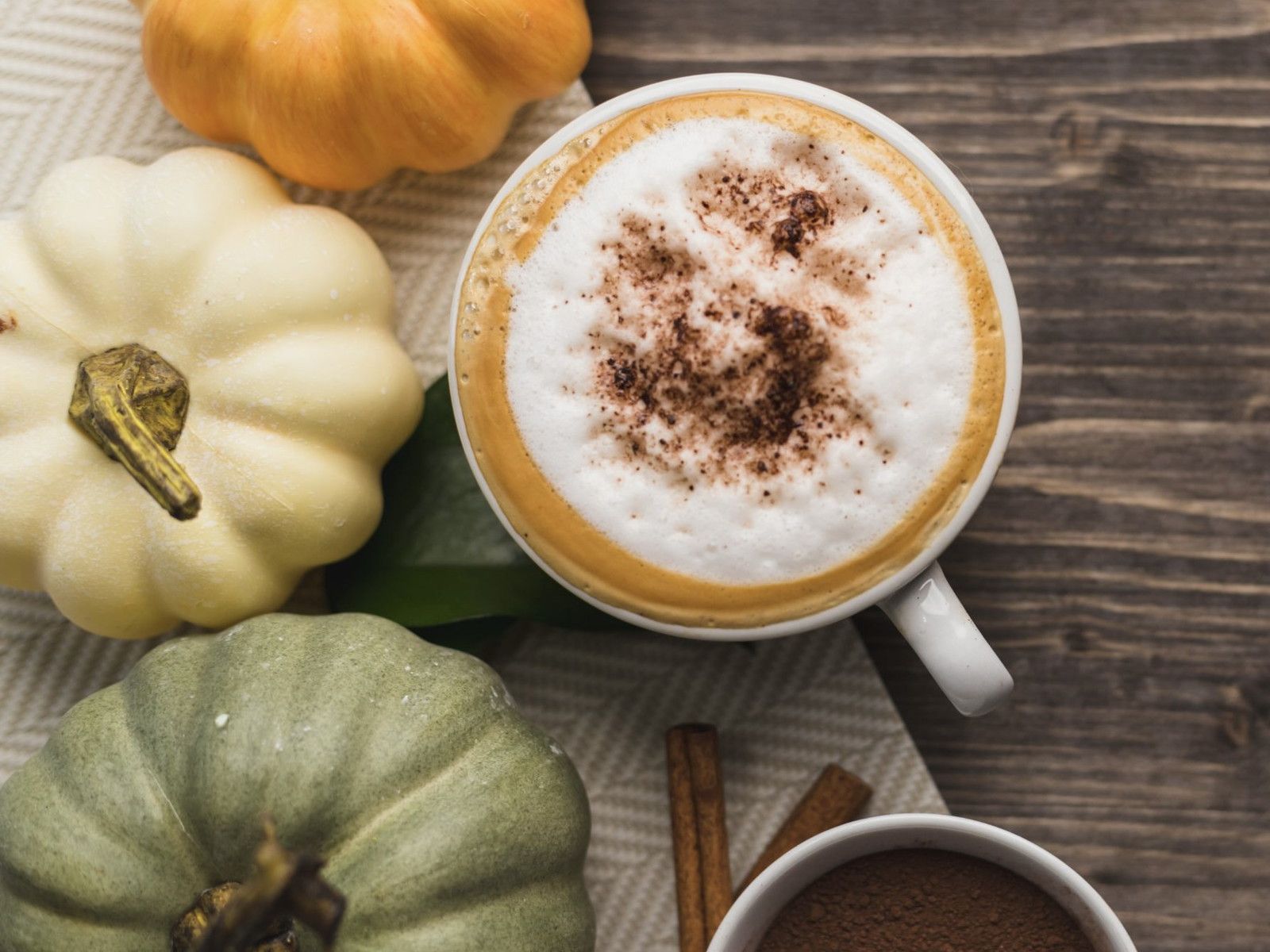1600x1200 pumpkin spice café con leche (my cuban twist on a latte)