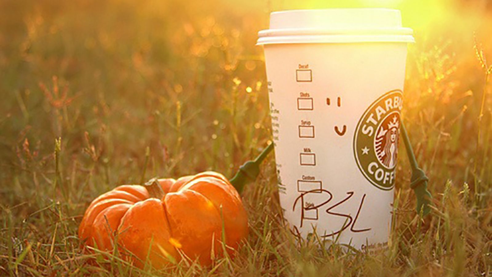 1600x900 Pumpkin Spice Starbucks Wallpaper