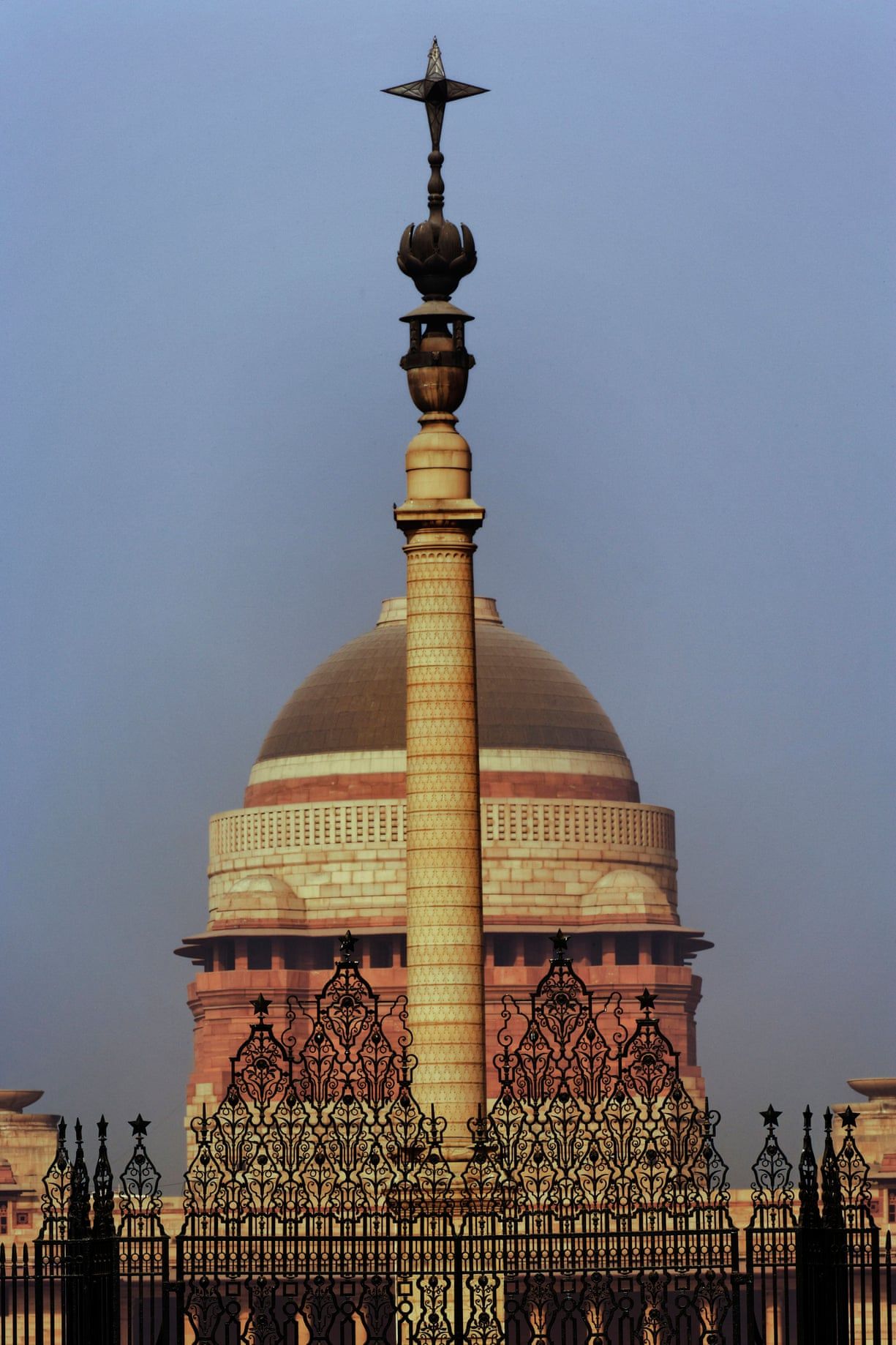 1225x1838 Jaipur Column in front of Rashtrapati Bhawan
