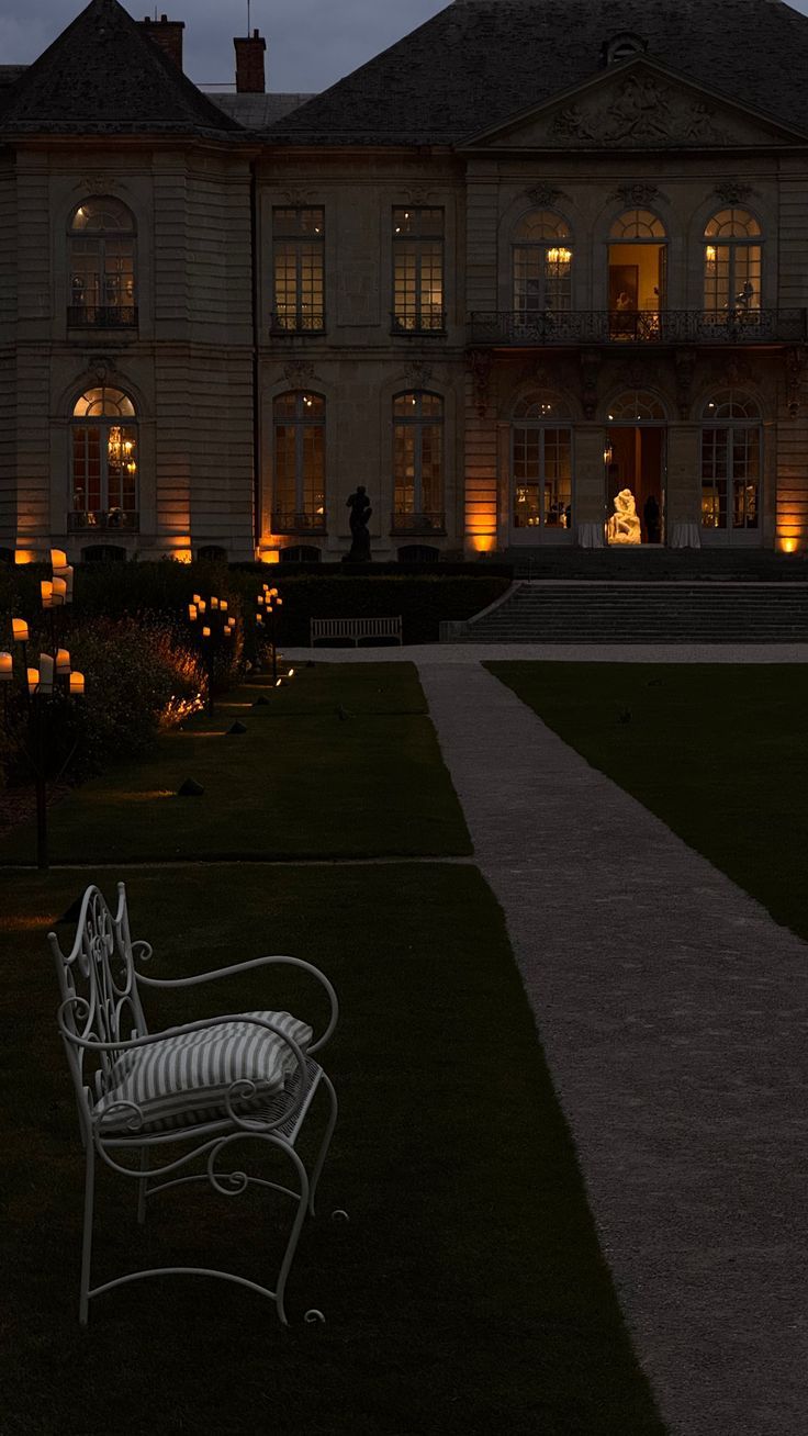 736x1308 Old money aesthetic wallpaper pc. Old money aesthetic wallpaper desktop, London villa, Old money night