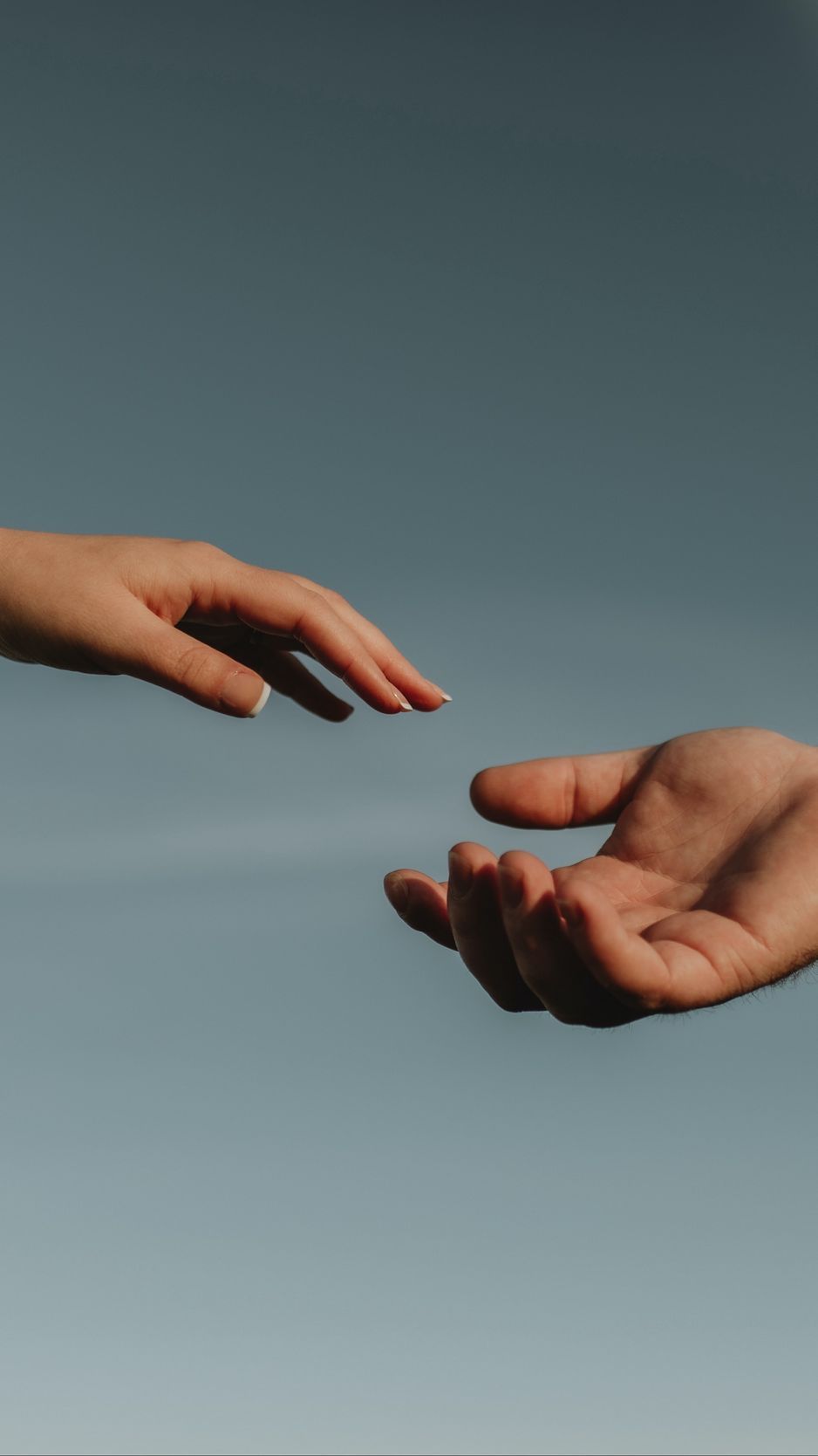 938x1668 Download Wallpaper 938x1668 Hands, Touch, Couple Iphone 8 7 6s 6 For Parallax HD Background