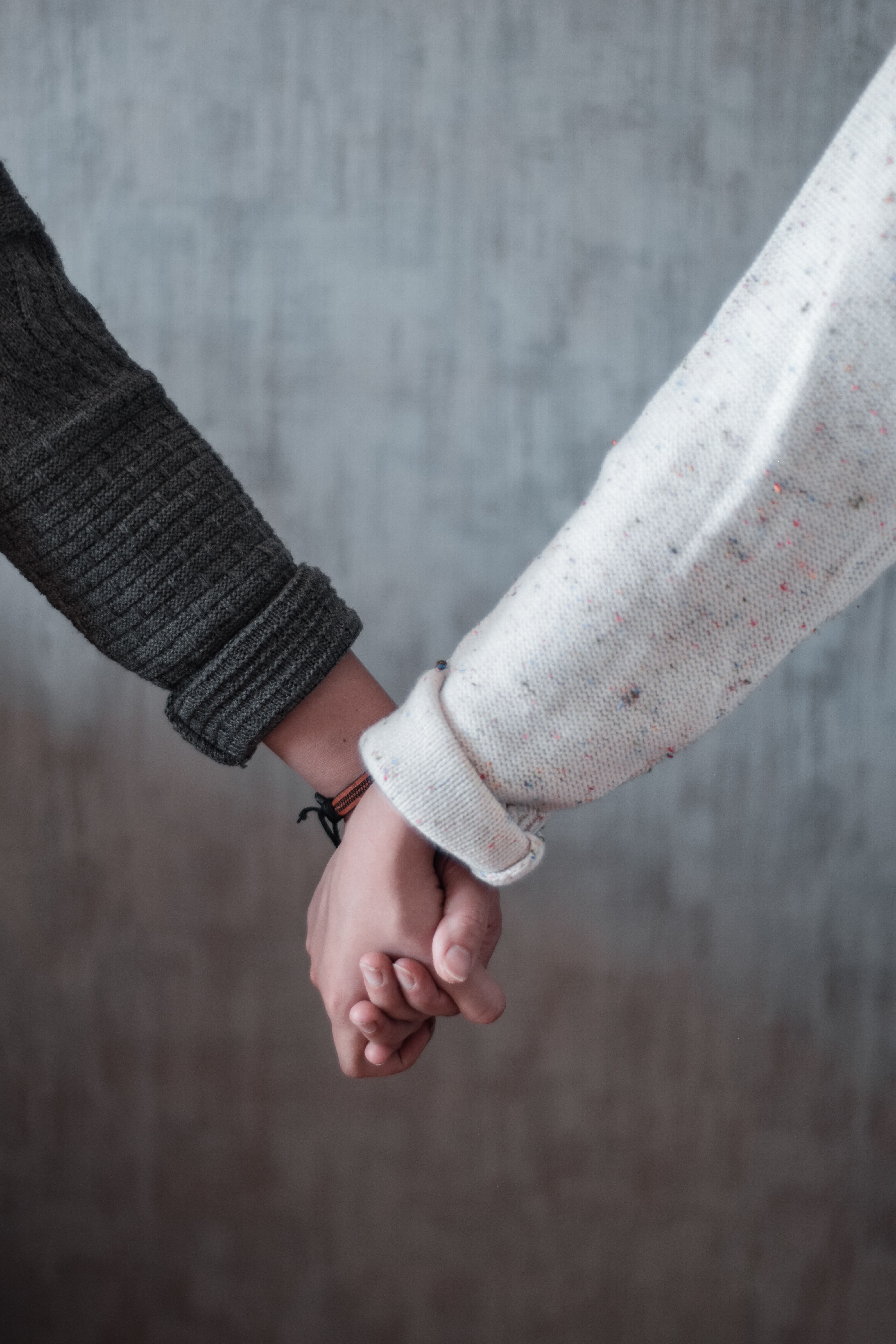 4000x6000 Phone wallpaper: Touch, Love, Friends, Pair, Couple, Hands, Touching 122673