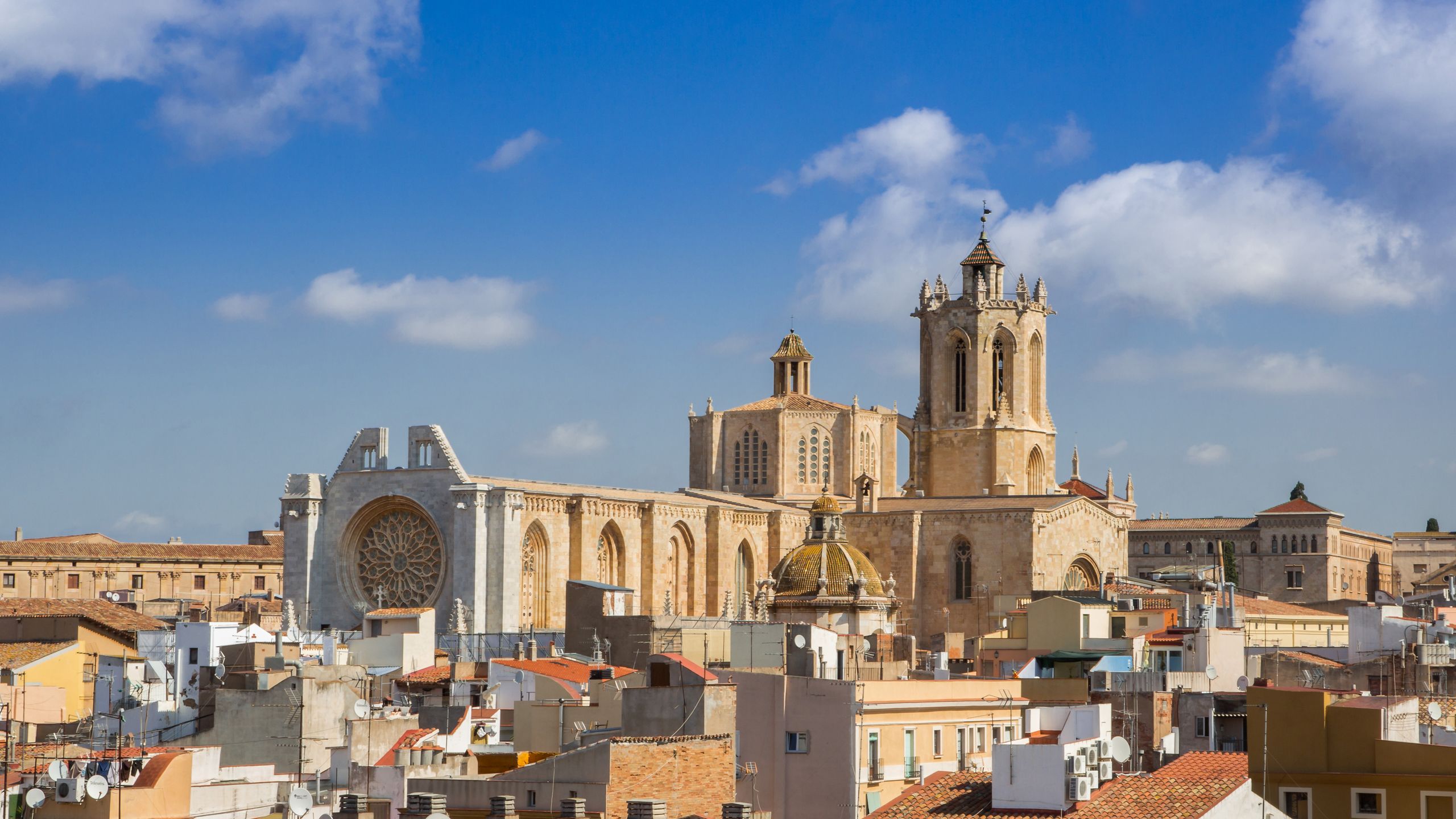 2560x1440 Catedral de Tarragona Review. Condé Nast Traveler