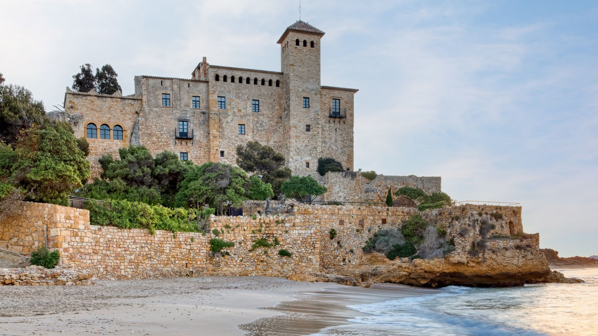 1920x1080 Castell de Tamarit (Tarragona, Catalonia) 4K UHD Wallpaper for UltraHD Desktop and TV : Widescreen and UltraWide Display