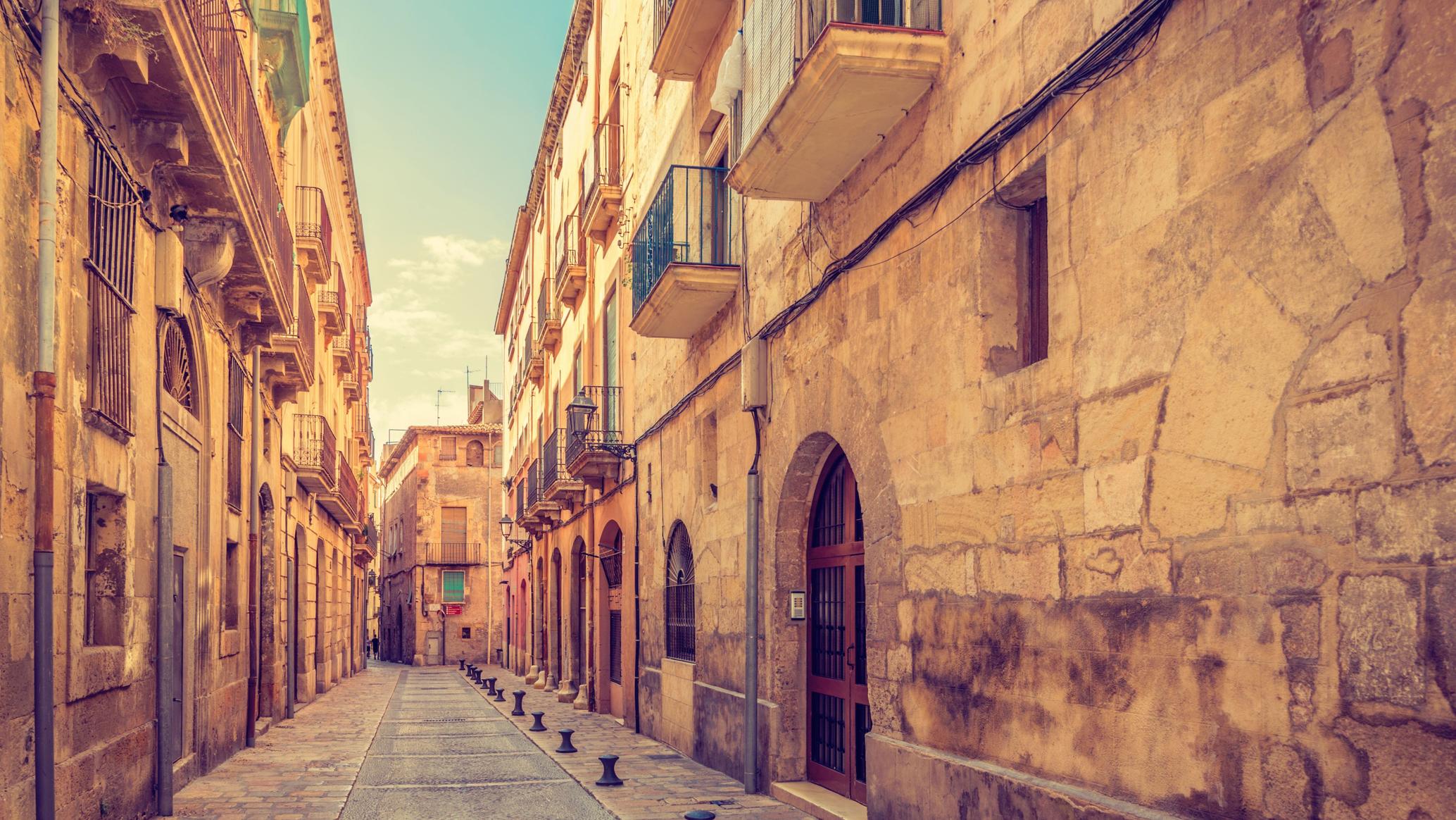 2068x1164 Tarragona Guide. Planet of Hotels