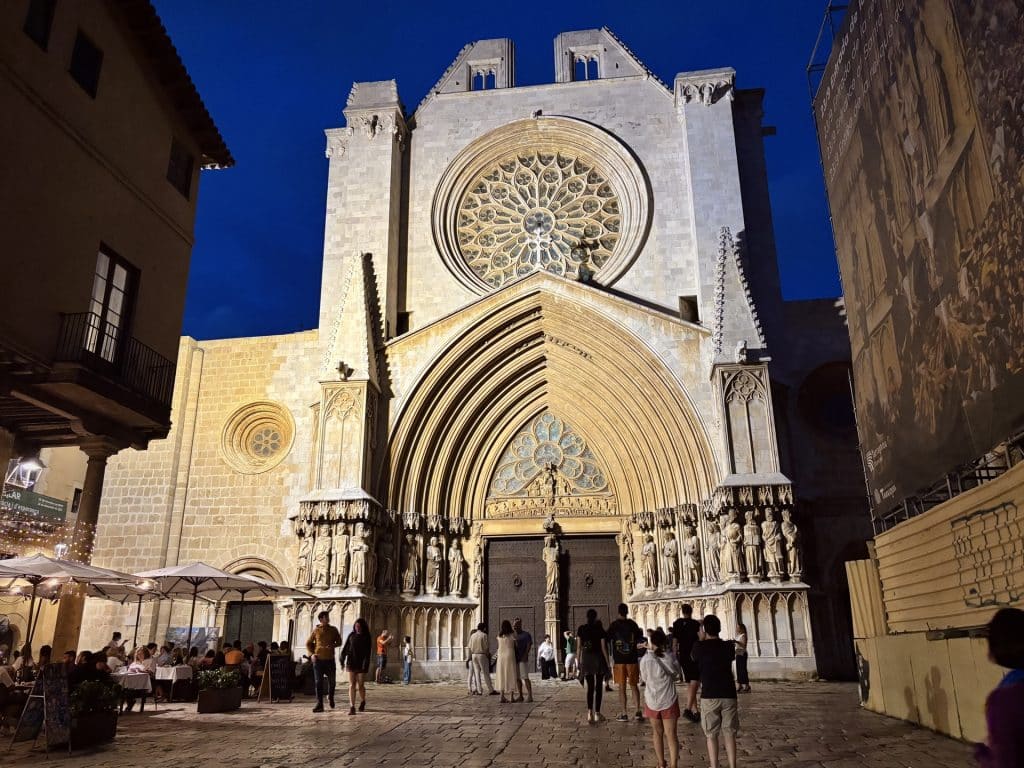 1024x768 Tarragona Cathedral: mapping The Path of Light Tarragona Apartaments