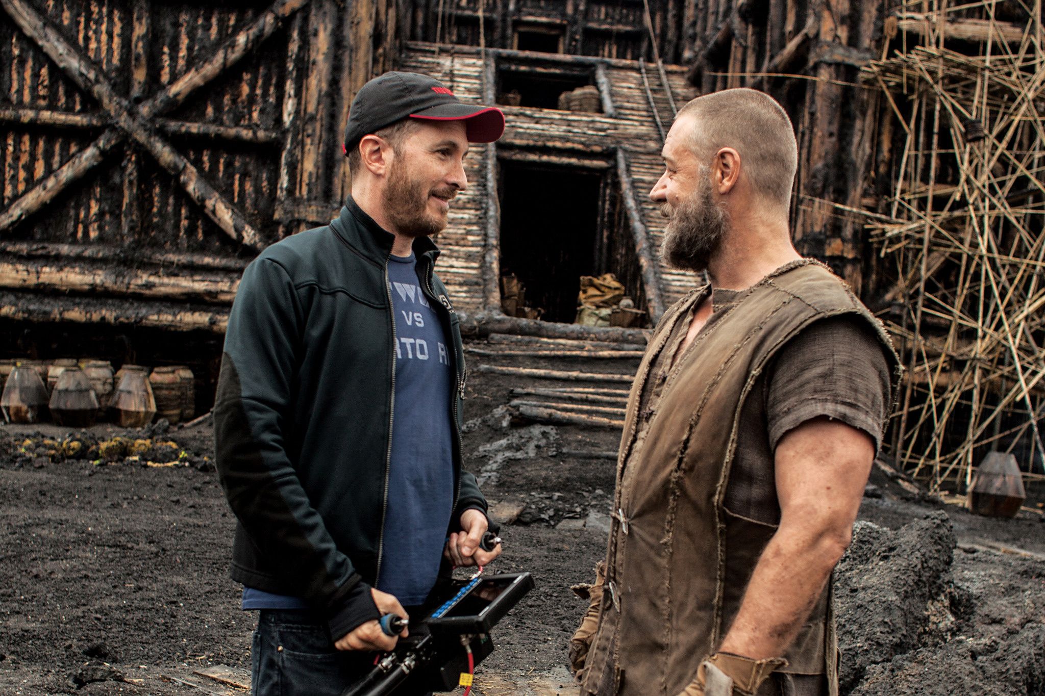 2048x1365 Darren Aronofsky Wallpaper