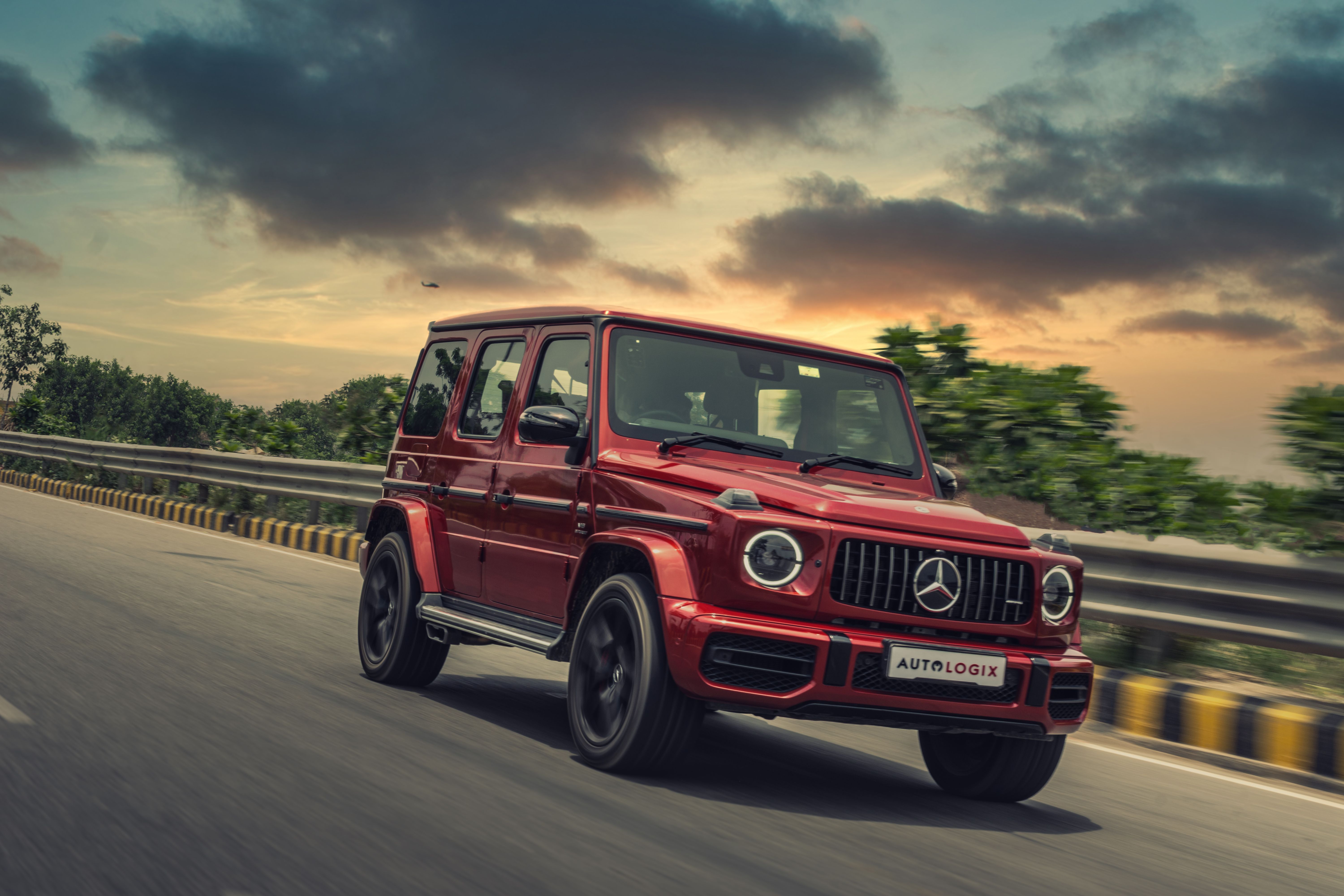 6000x4000 Red Mercedes Benz G Wagon · Free