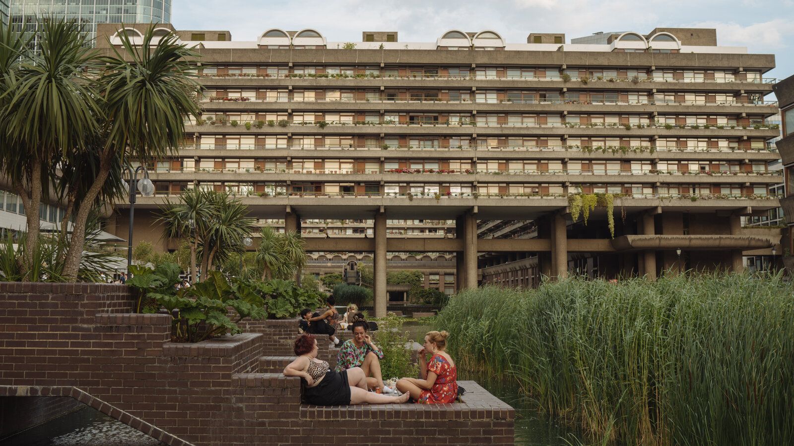 1600x900 Residents of the Barbican in London Are Battling a New Tower