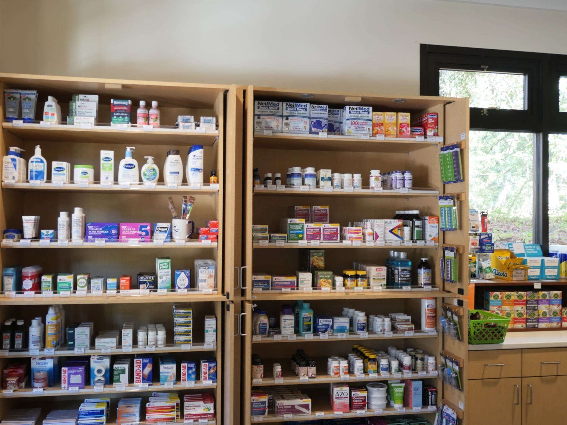 1920x1440 Pharmacy