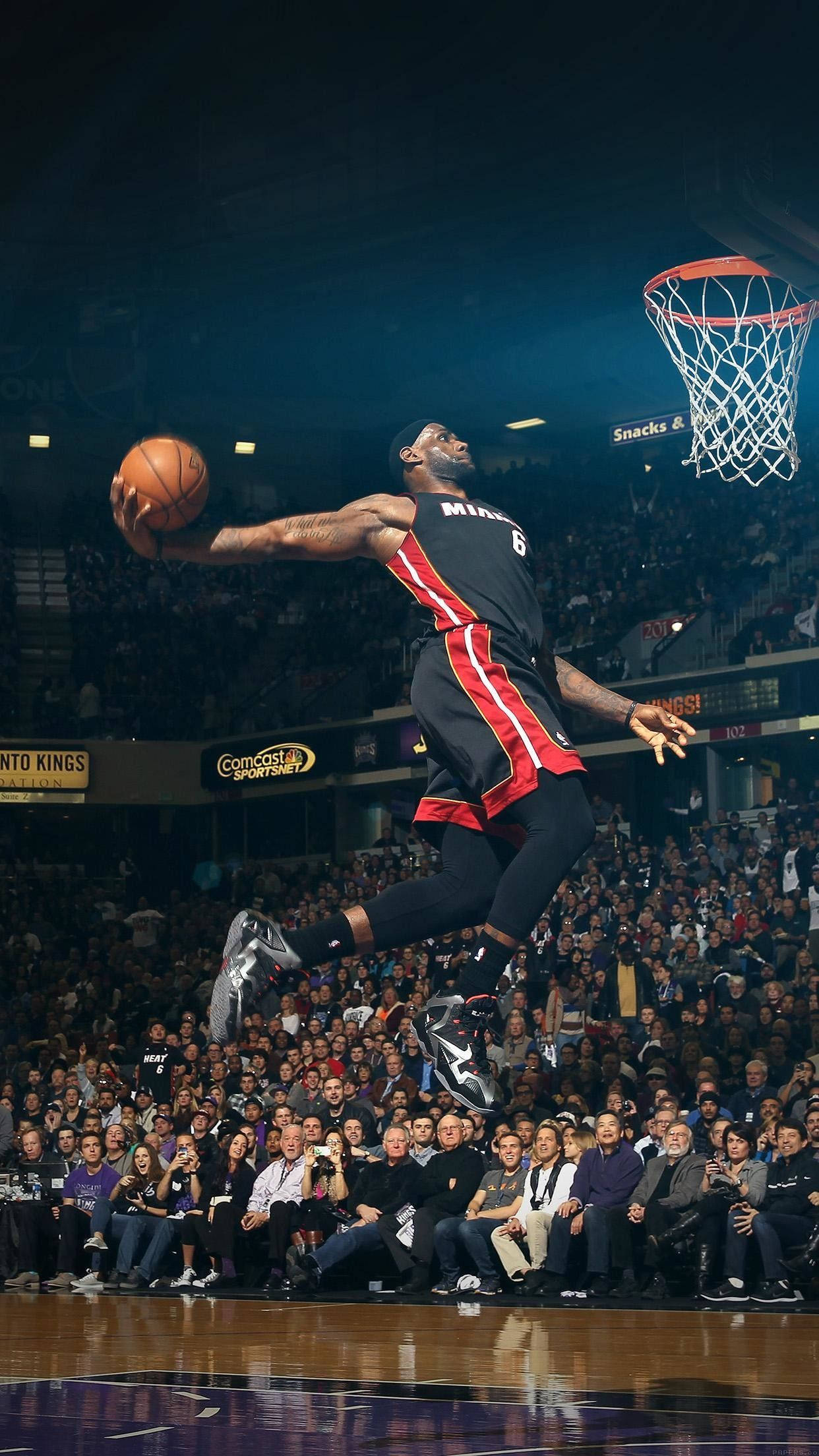 1242x2208 Download NBA iPhone Lebron James Dunk Wallpaper