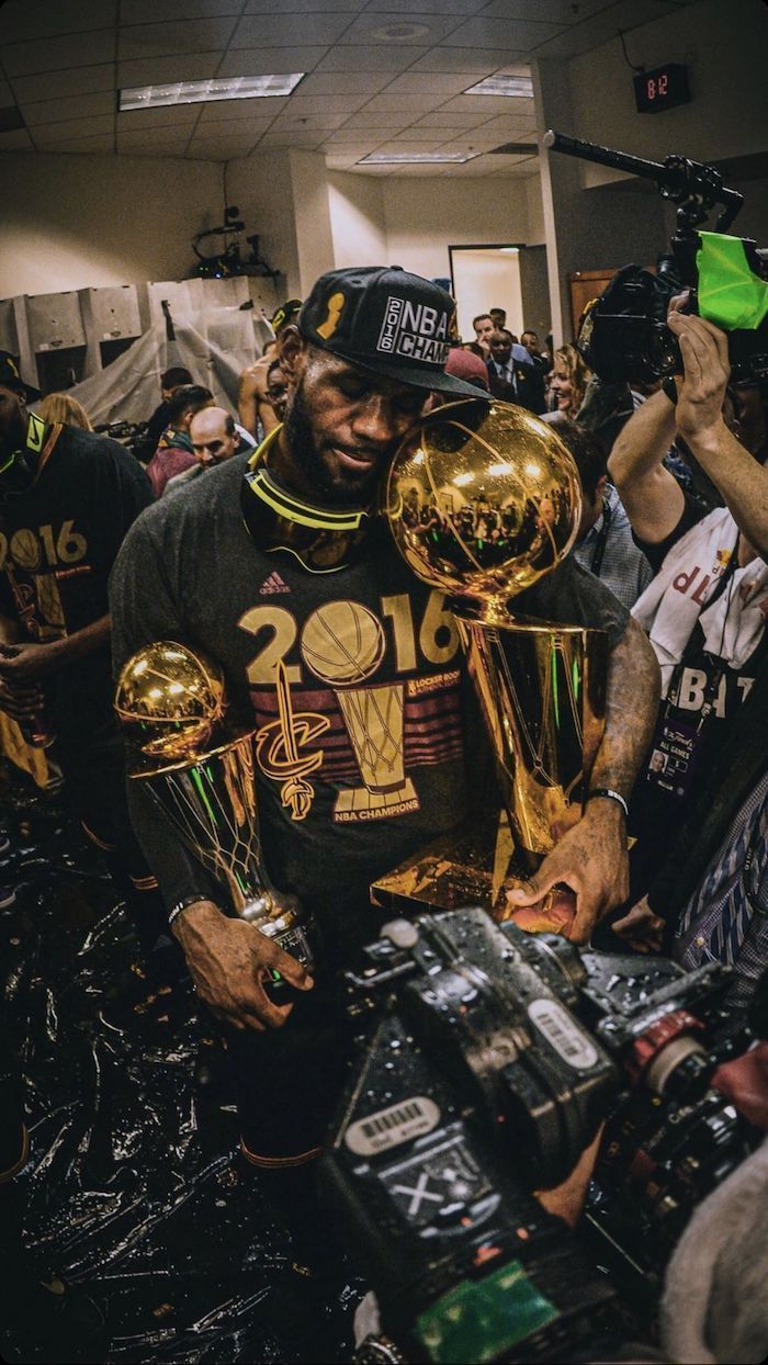 700x1244 Lebron James Championship Wallpaper Lebron Black Wallpaper James Wallpaper Lebron Artwork Black And