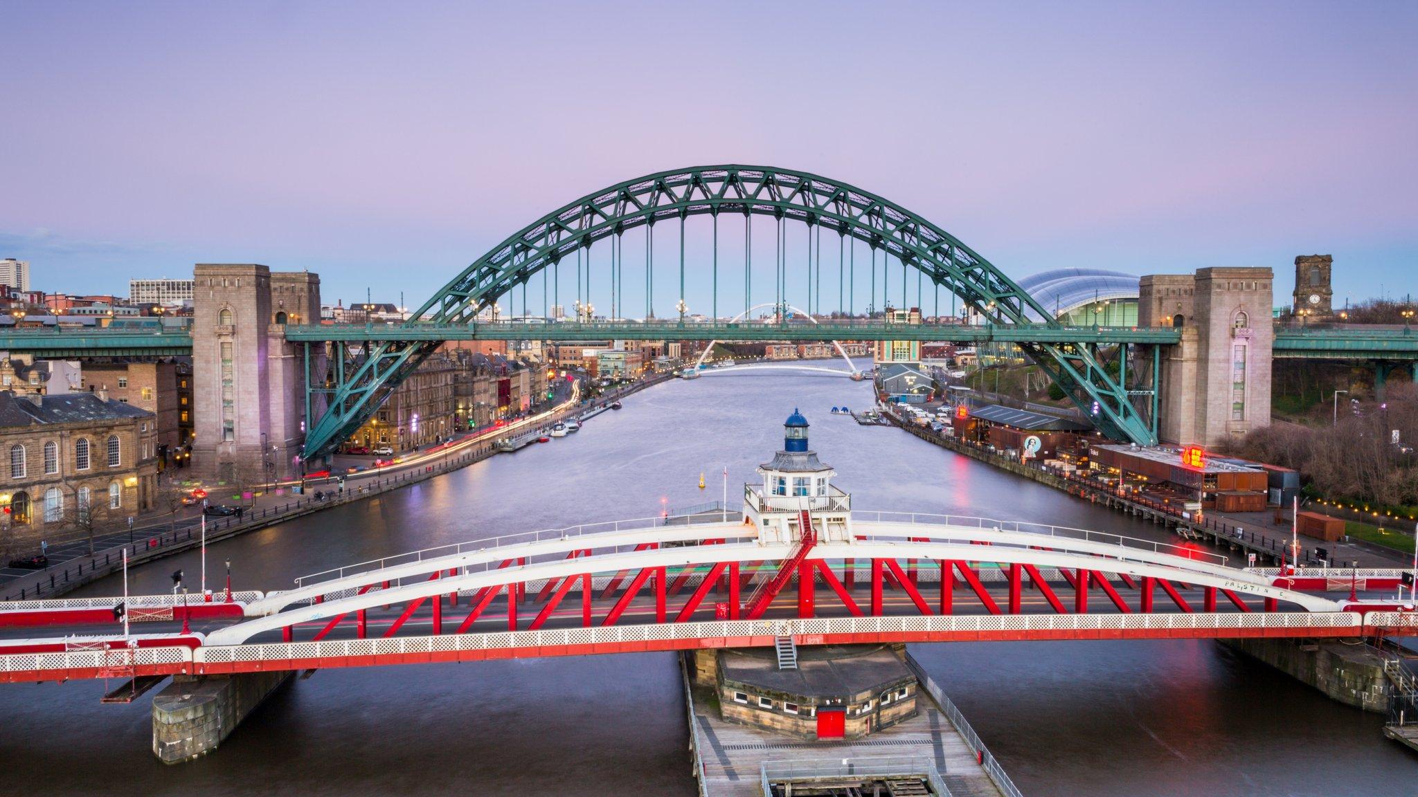 2048x1152 No quick fix' for Tyne Swing Bridge rotation fail