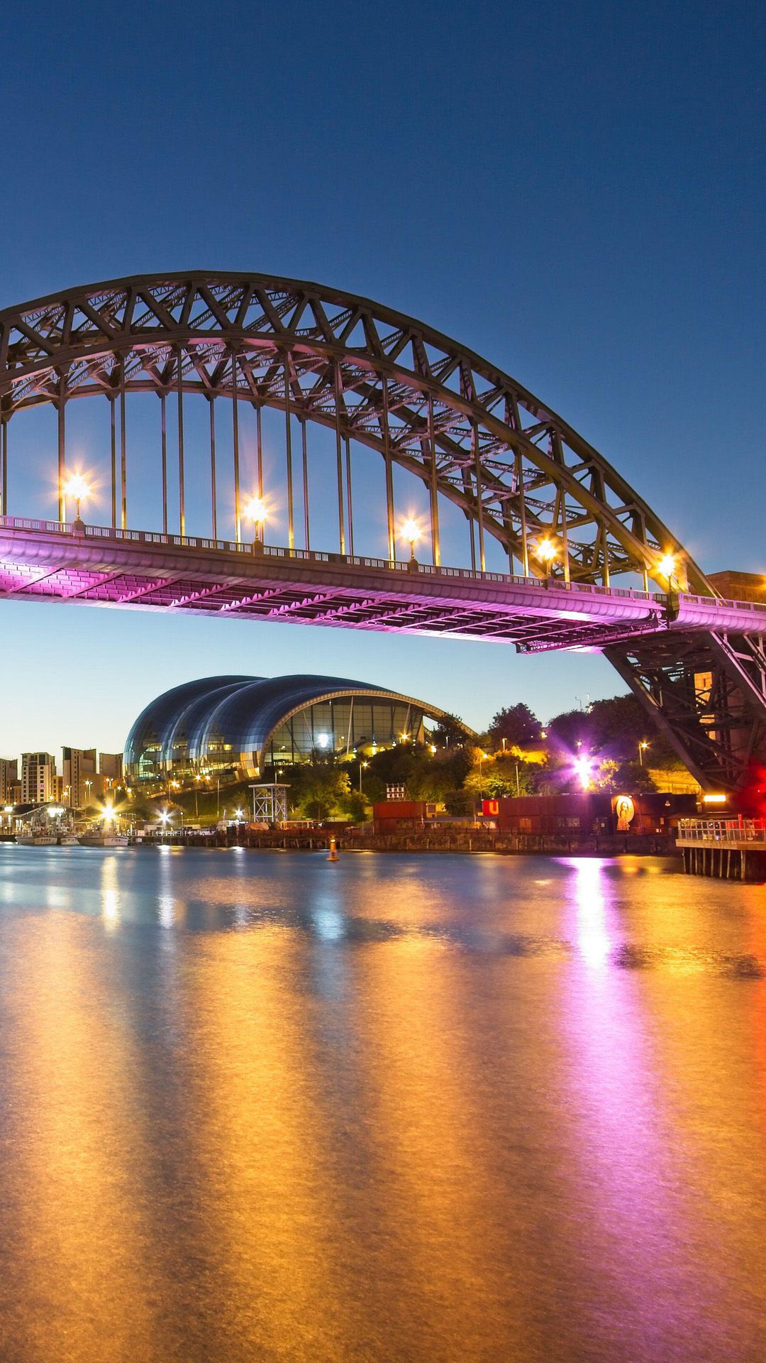 1080x1920 The iconic landmark Tyne Bridge at dawn in Newcastle, Tyne and Wear, England, UK. Windows Spotlight Image