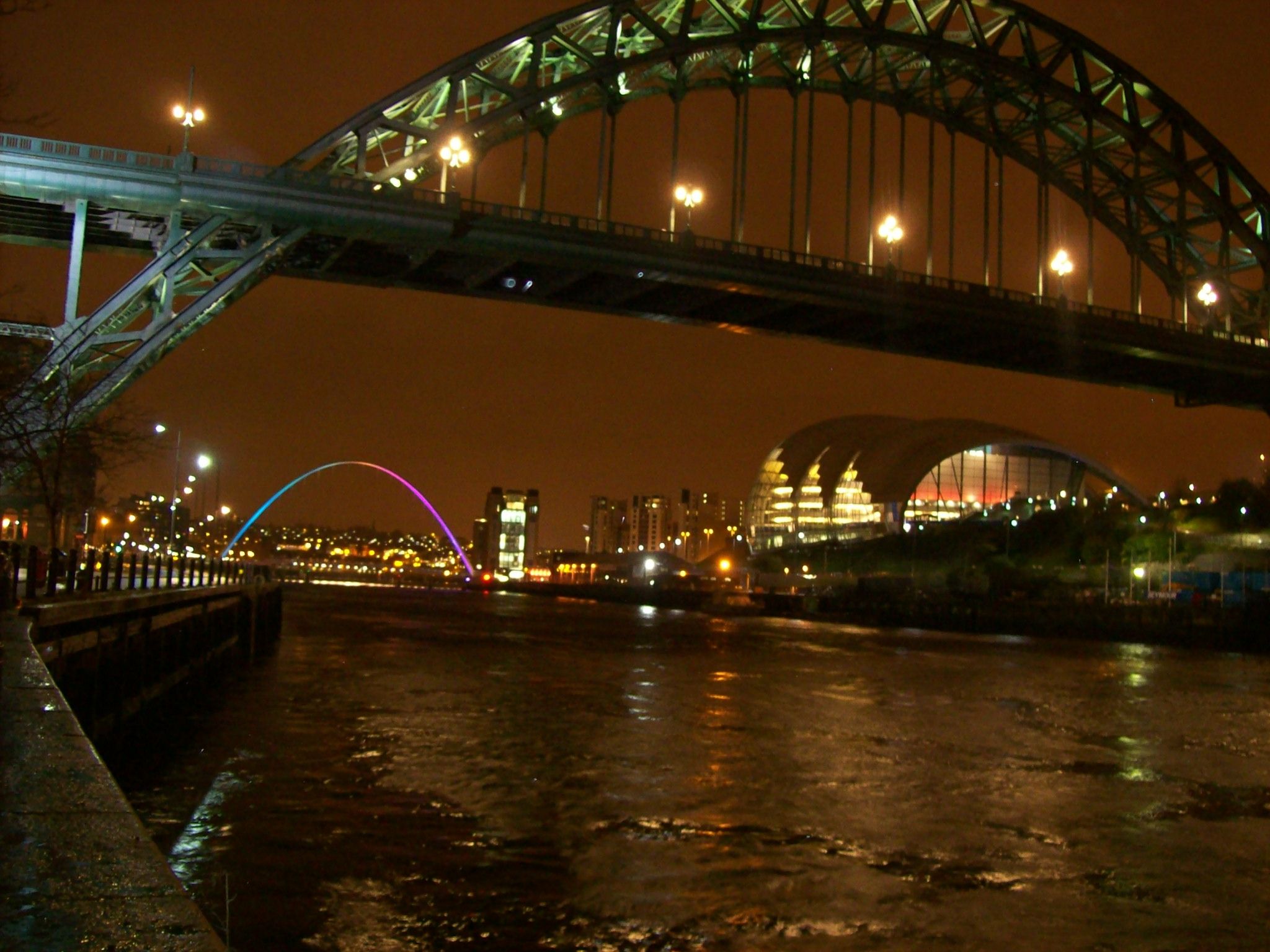 2048x1536 Tyne Bridge