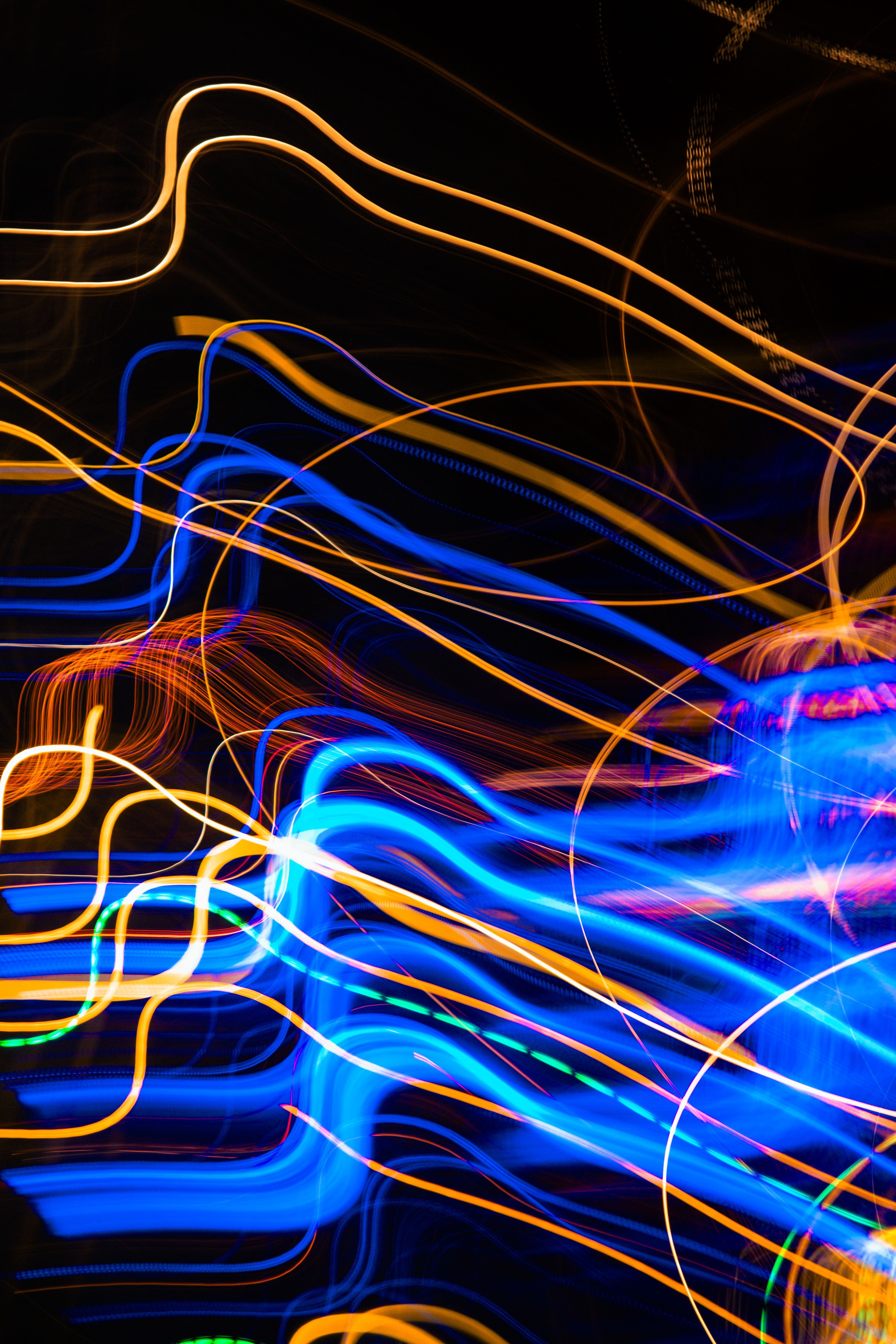 3865x5798 Abstract Lines on Black Background · Free