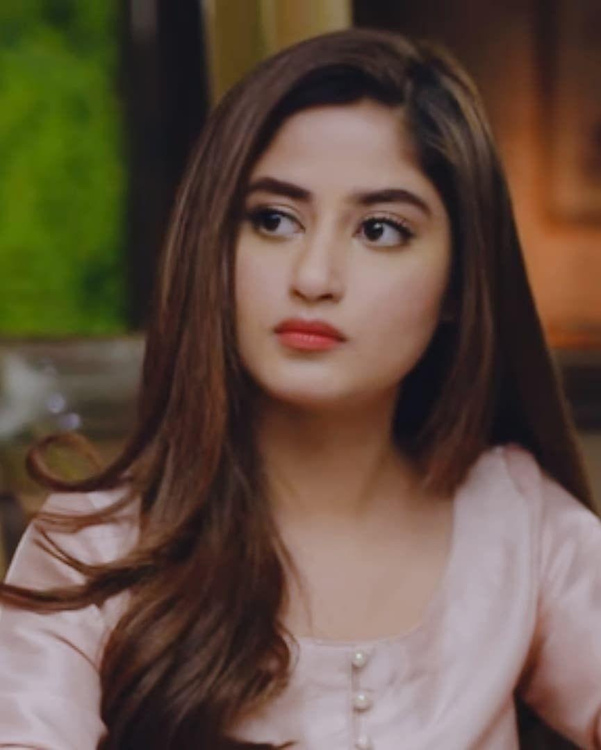 865x1080 Sajal ali wedding .com