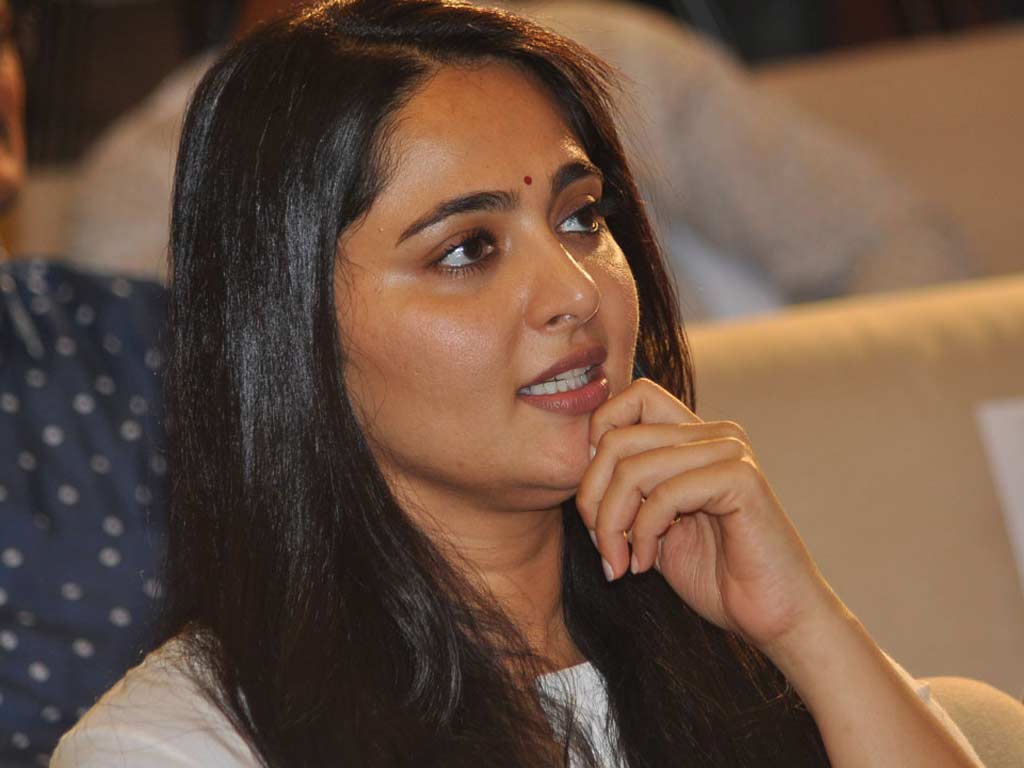 1024x768 Anushka Shetty HQ Wallpaper. Anushka Shetty Wallpaper