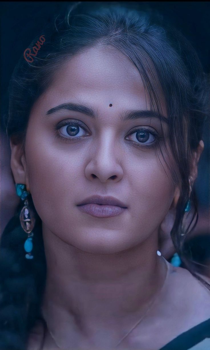 736x1228 Bahubali anushka pics. Anushka wallpaper, Anushka shetty face, Most beautiful indian actress