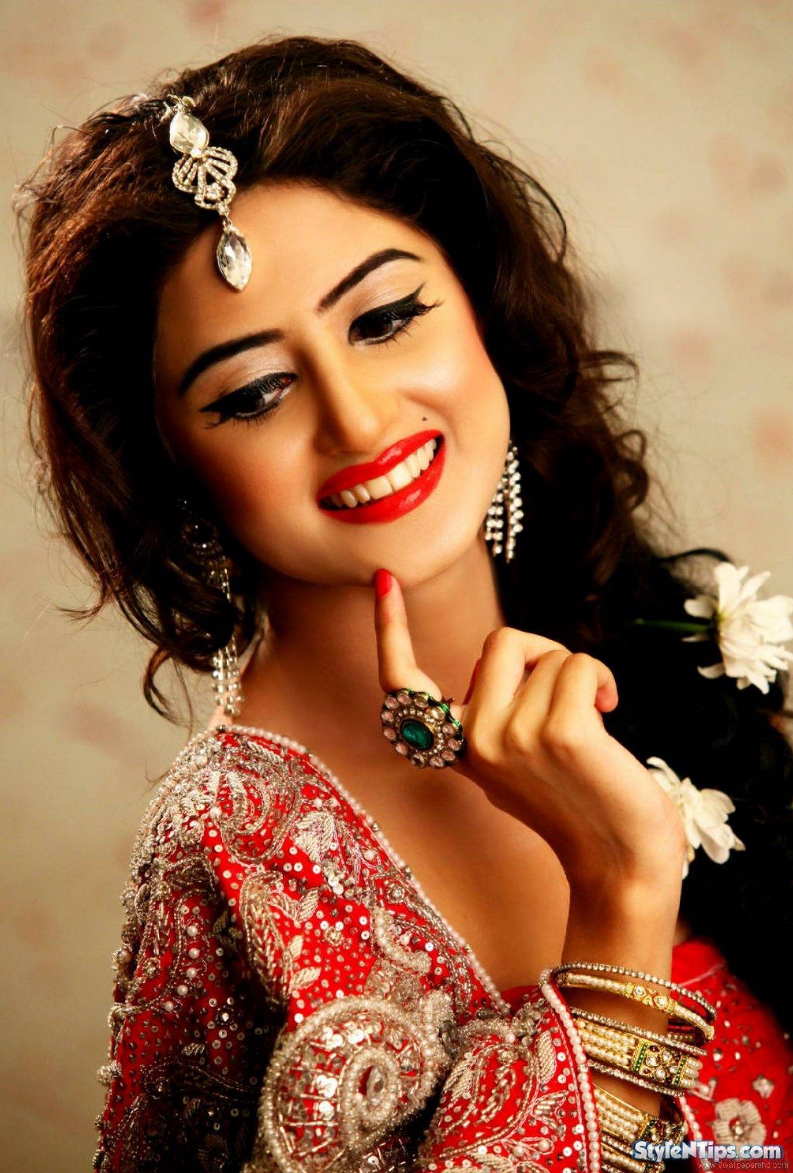 1600x2368 Sajal Ali Wedding Picture > 9 .