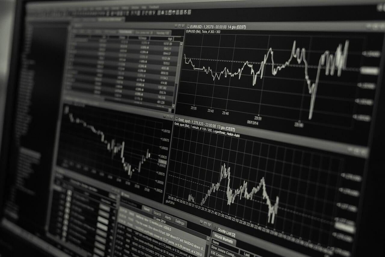 1280x853 The integrated ICT GRC in Swiss and Italian financial services industry