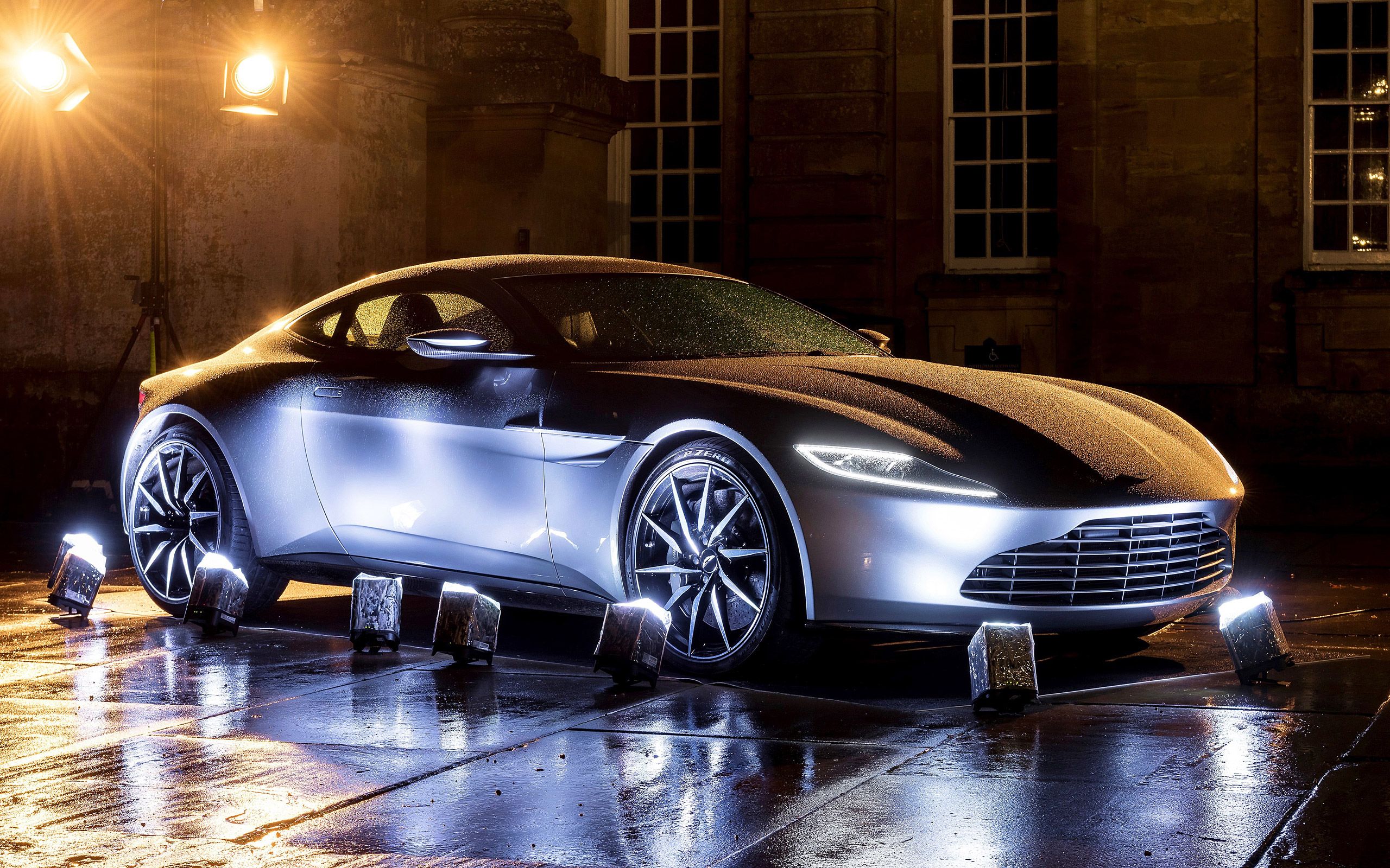 2560x1600 Aston Martin DB10 Spectre Wallpaper