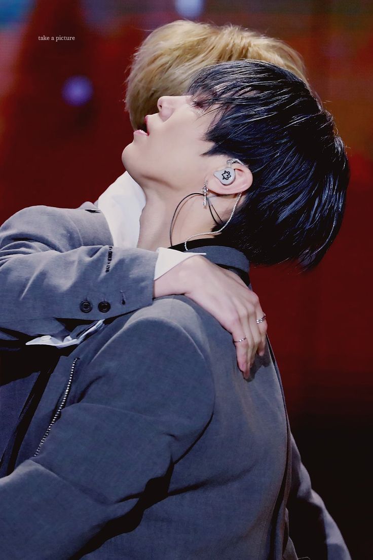 736x1104 Minsung matching wallpaper. Soogyu wallpaper, Taegyu fan art kiss, Astro kpop