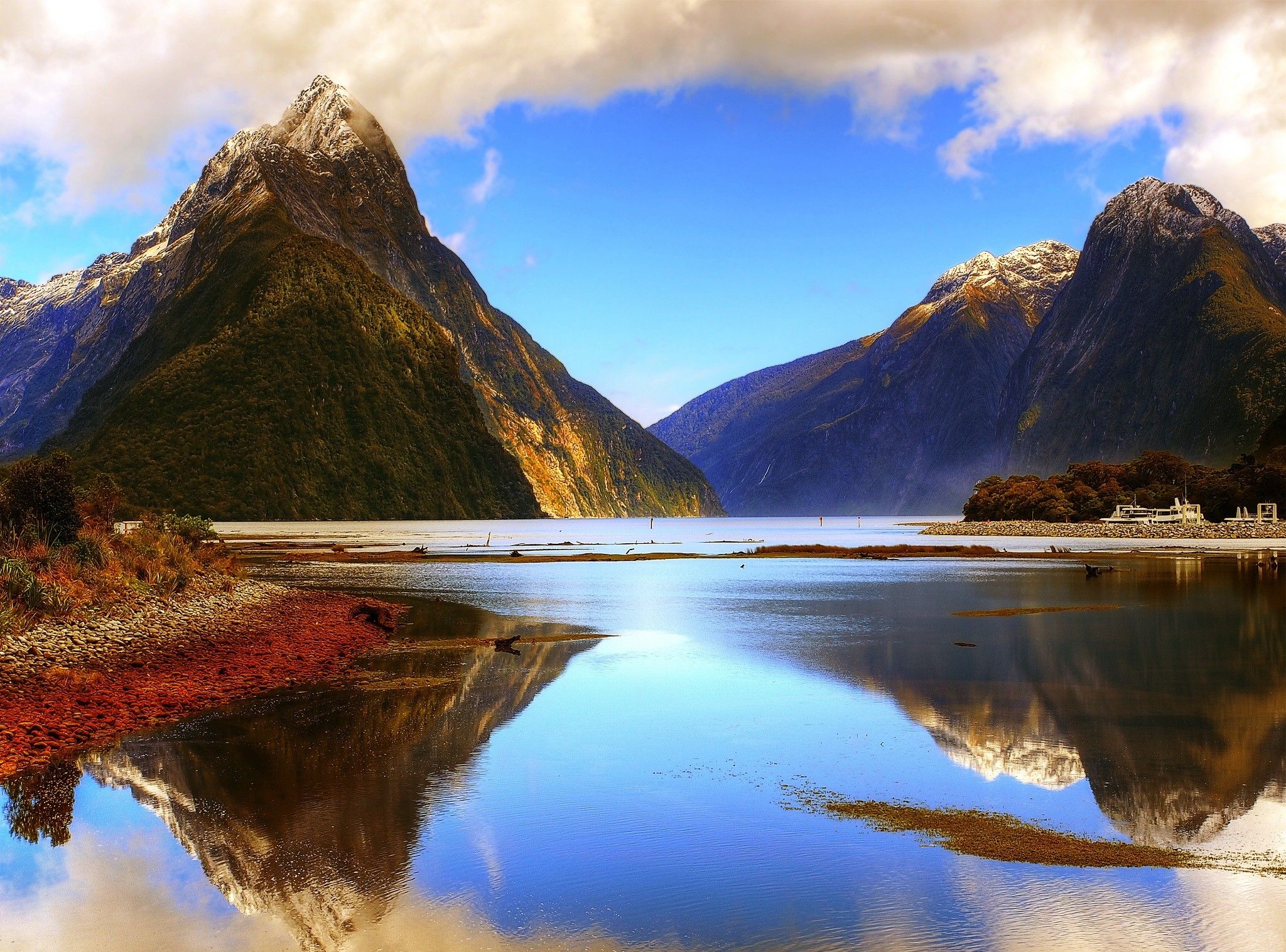 2048x1516 Desktop wallpaper: Reflection, Earth, Milford Sound, Fjord, Mitre Peak, Mountain, New Zealand 4K free download for PC. 656198