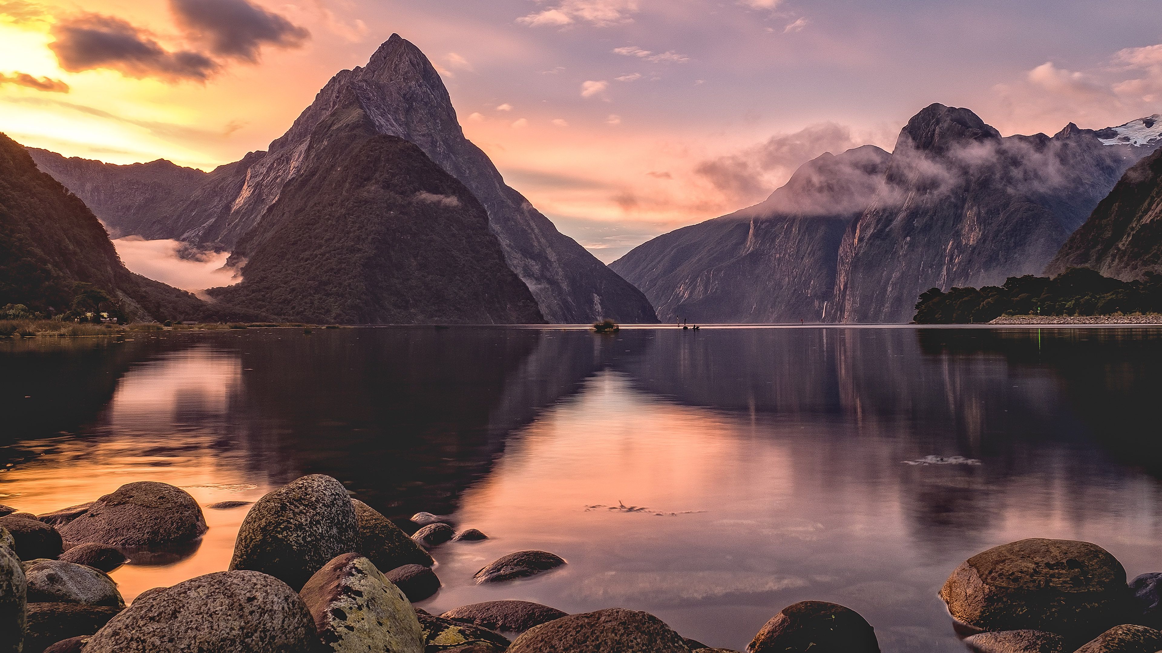 3840x2160 Milford Sound Wallpaper