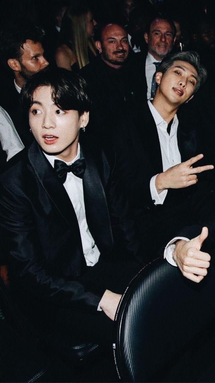719x1280 BTS Grammy