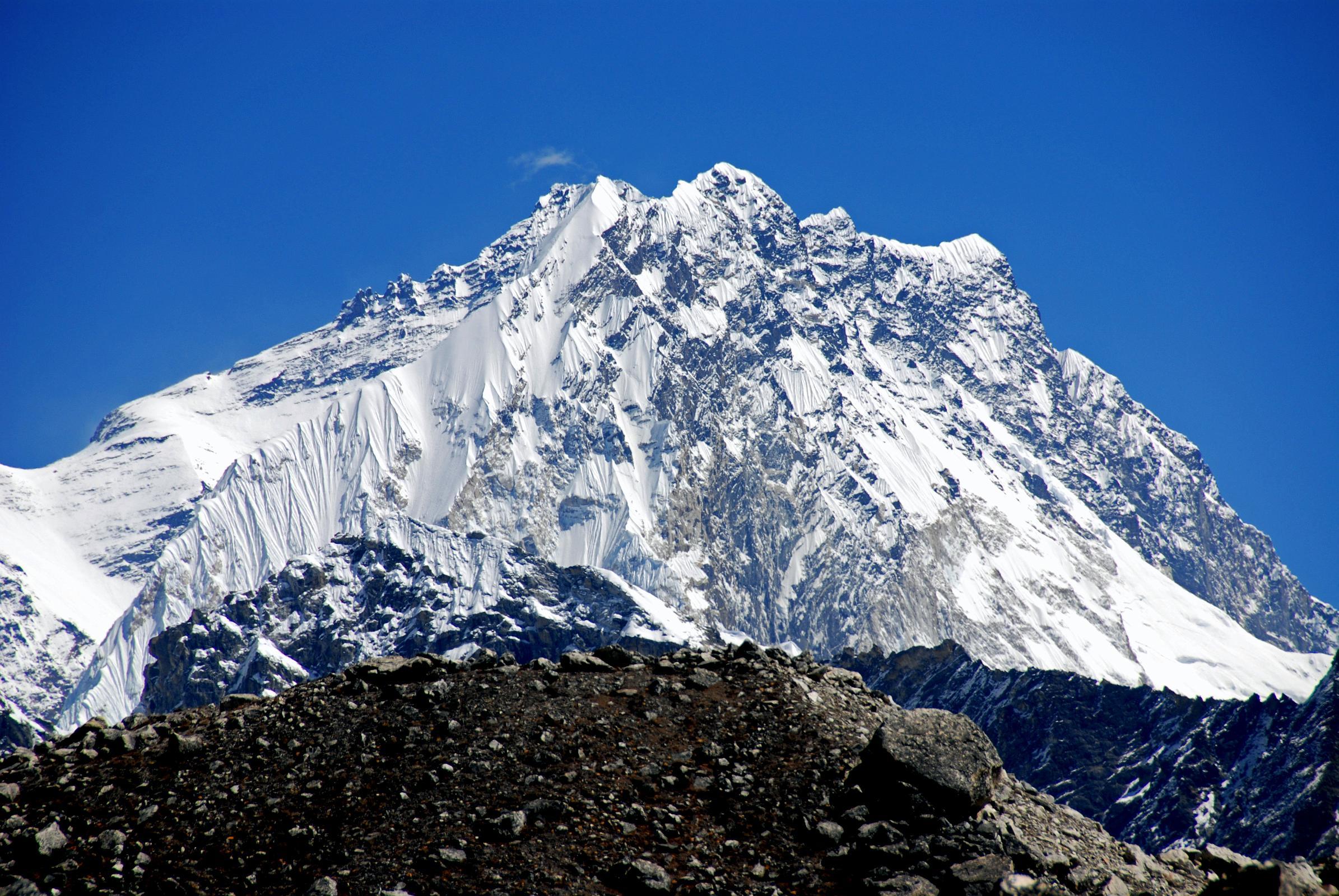 2390x1600 Gokyo 5 Scoundrels View 8 3 Lhotse .