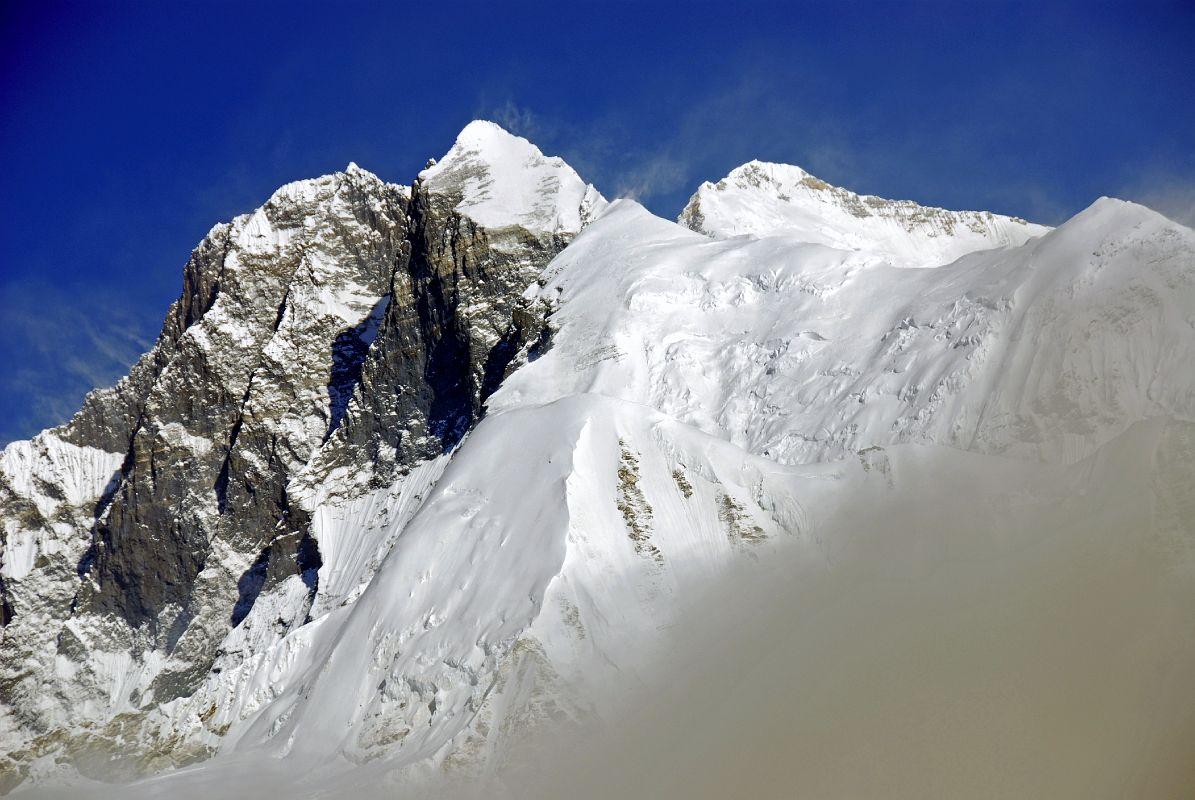1195x800 Lhotse Photo