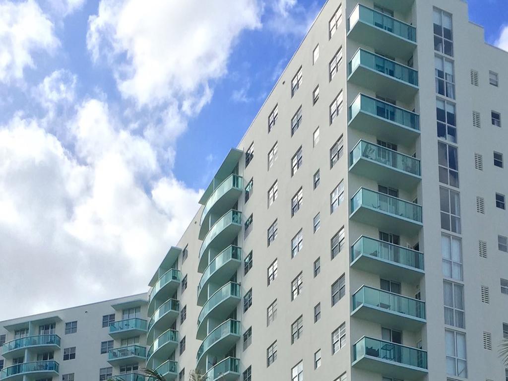 1024x768 Hollywood Beach FL Bookingcom 1024x768 .
