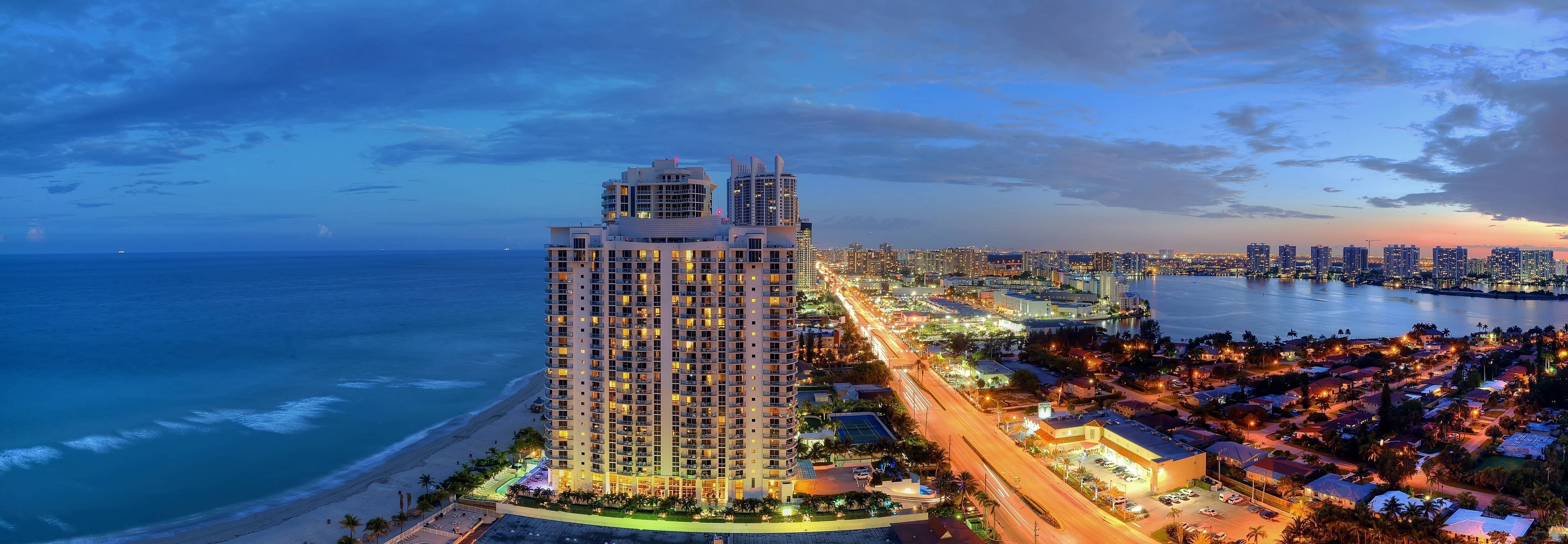 4609x1600 sunny isles beach, miami, florida .