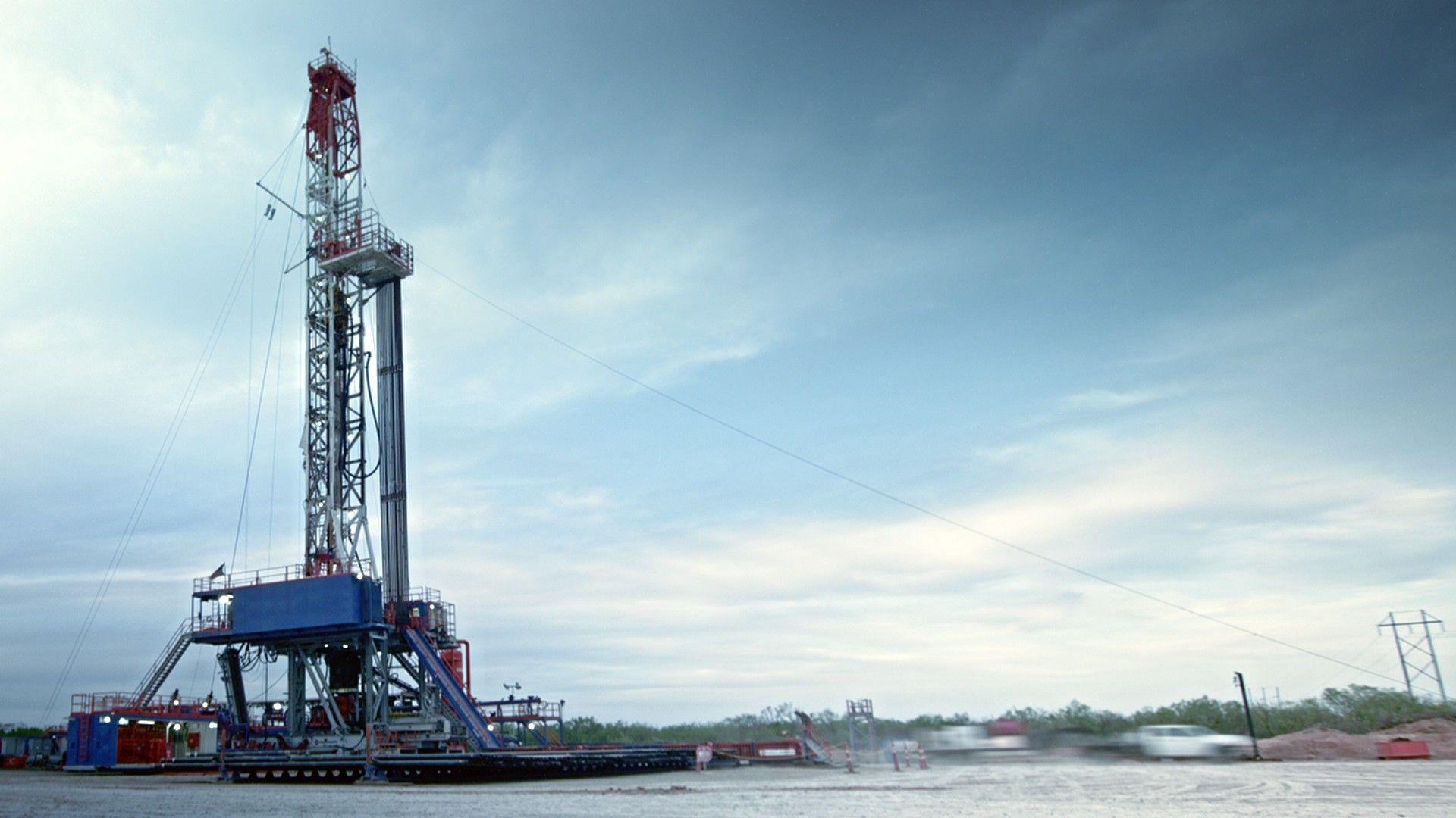 1920x1080 Drilling Rig Wallpaper