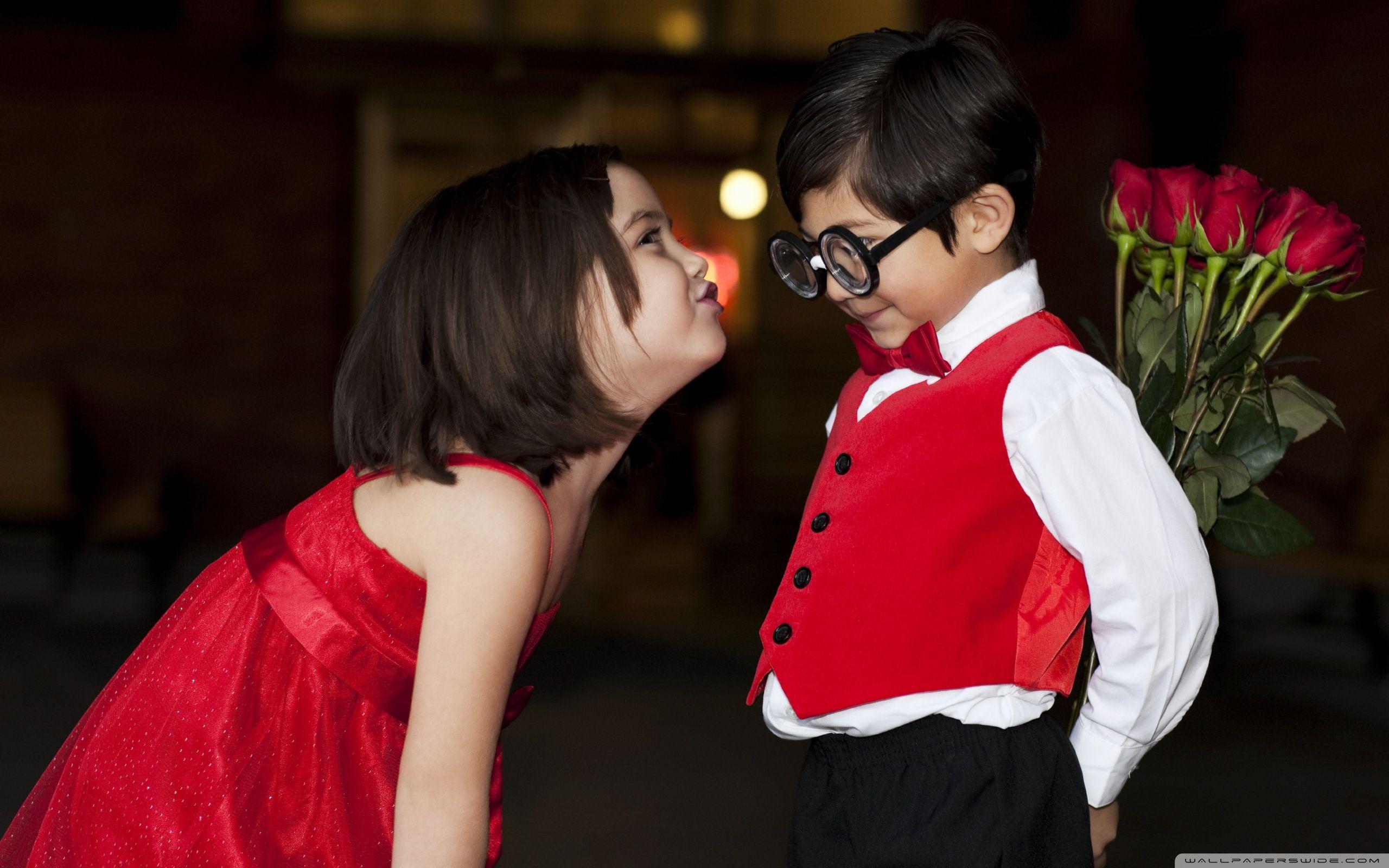 2560x1600 Boys And Girls Love Wallpaper Glasses .