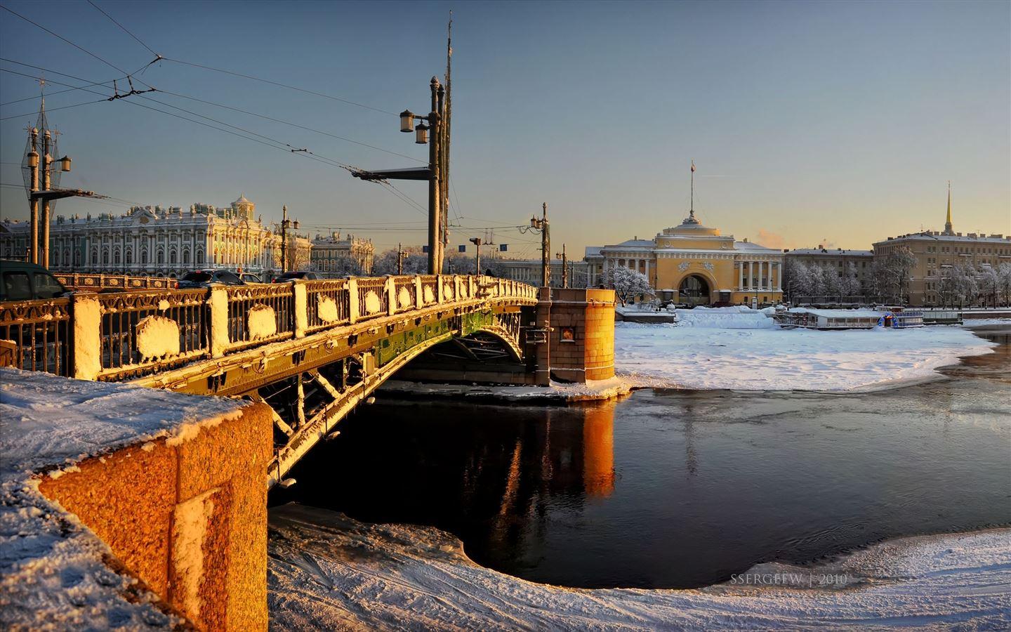 1440x900 St. Petersburg MacBook Air Wallpaper .